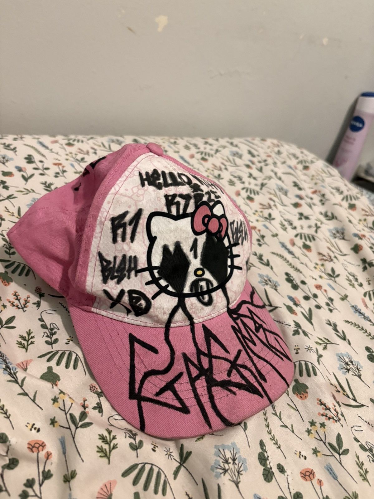 Other Custom hand-drawn Hello Kitty snapback, 1 of 1. Size ONE SIZE - 2 Thumbnail