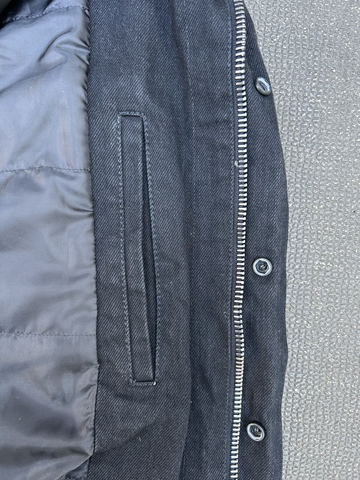Dior Black Hedi Dior Denim Distressed M-65 jacket Size US M / EU 48-50 / 2 - 8 Thumbnail
