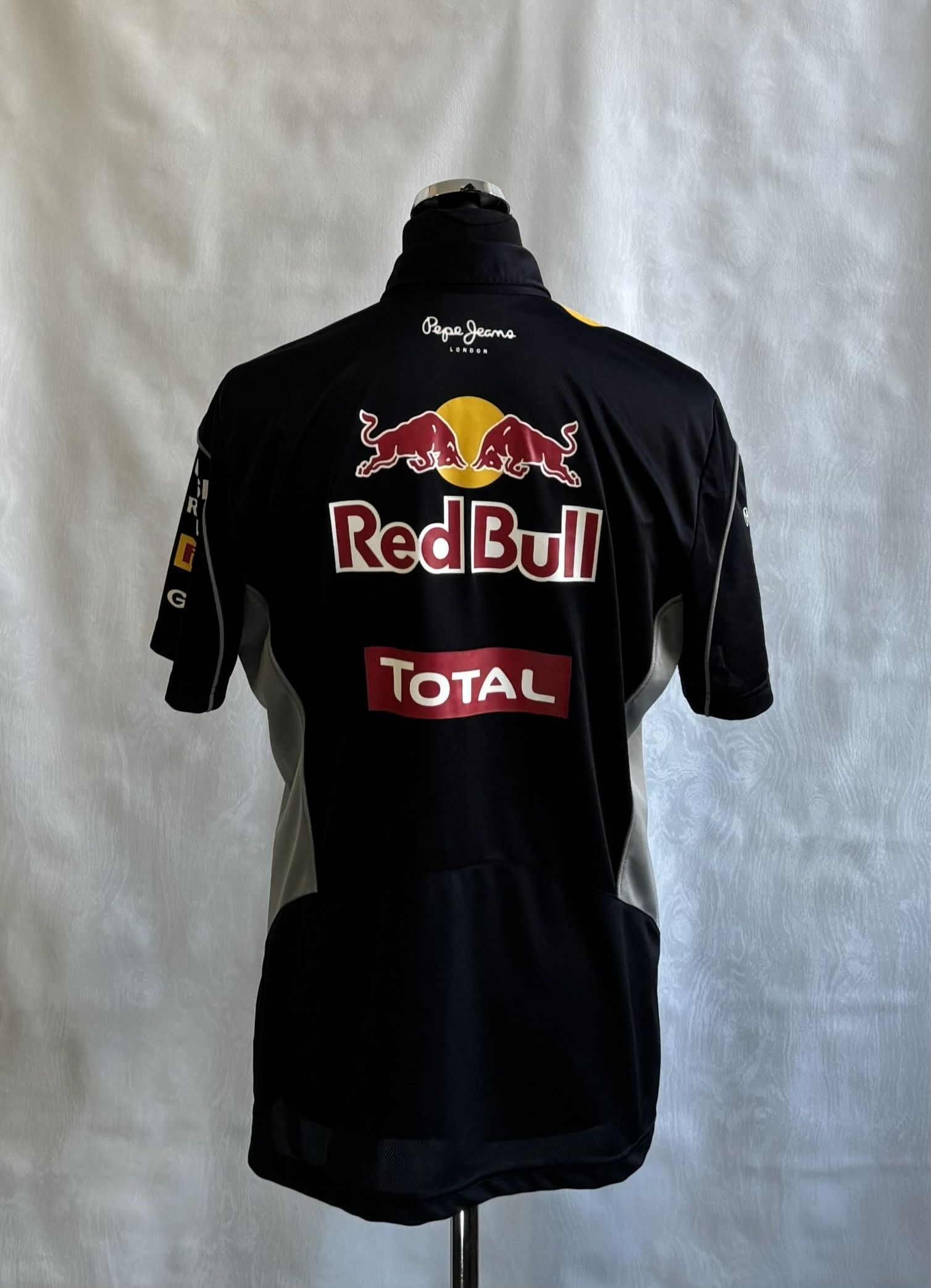 Pepe Jeans Infiniti Red Bull Racing x Pepe Jeans 2014 Polo Shirt Size US XL / EU 56 / 4 - 2 Thumbnail