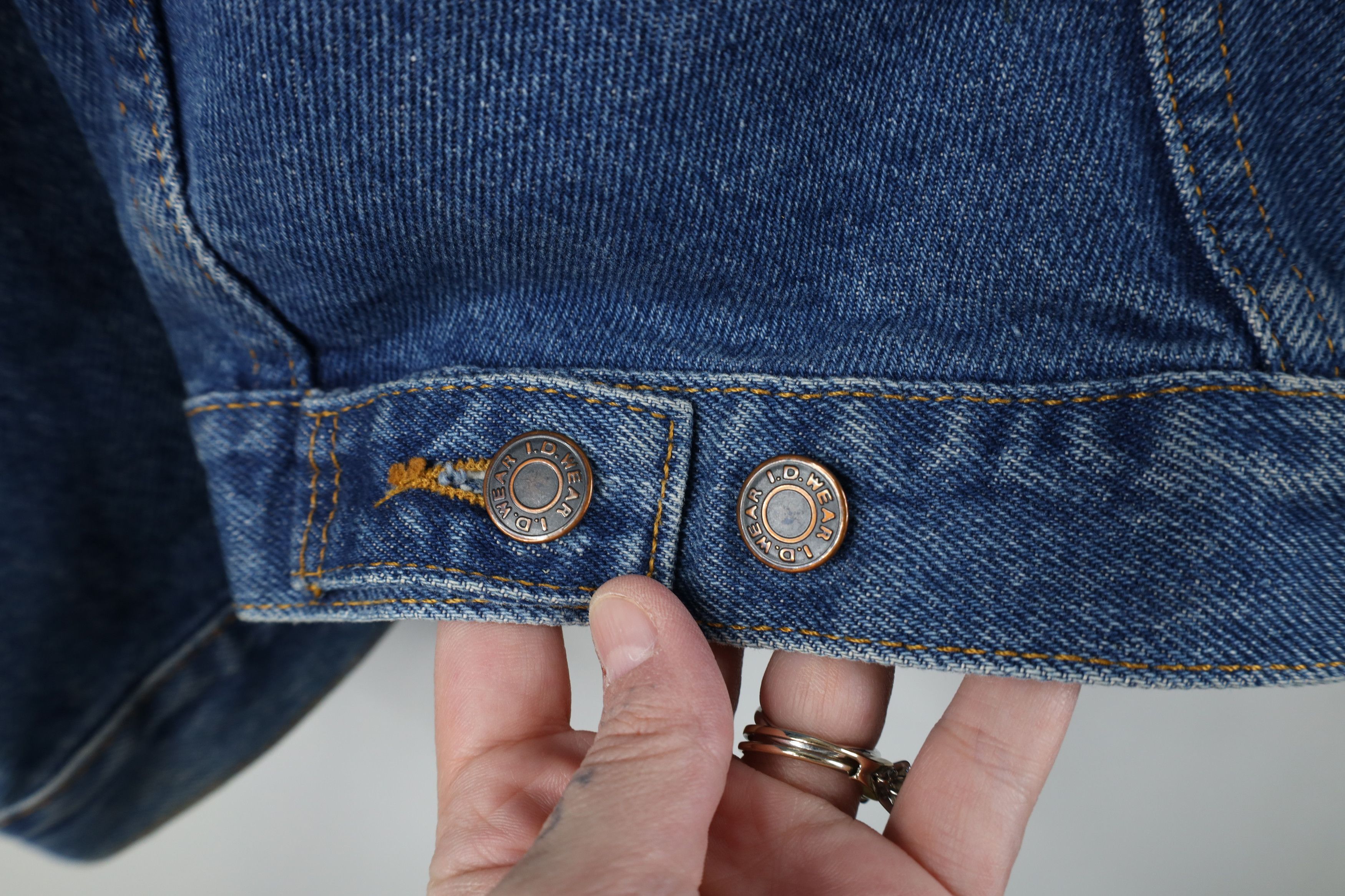 Vintage Vintage 90s Streetwear Leather Collar Denim Trucker Jacket Size US L / EU 52-54 / 3 - 12 Thumbnail