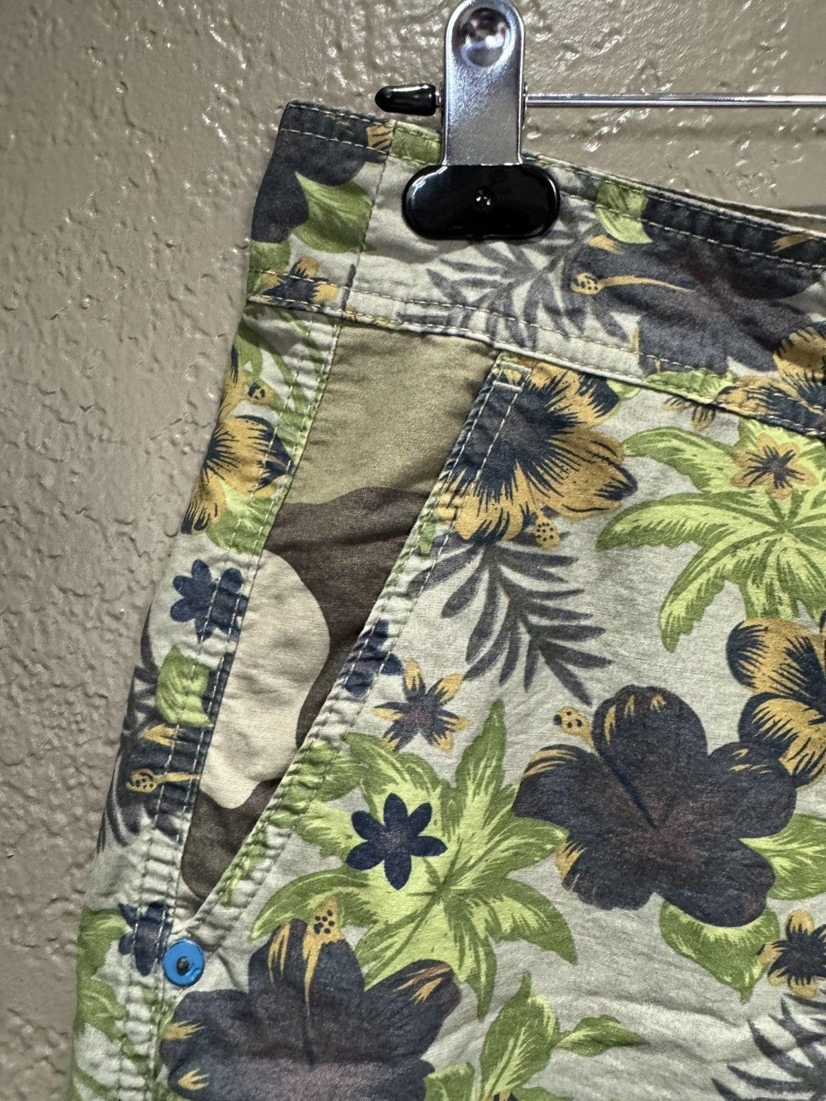 Hurley Vintage Hurley Patchwork Green Floral Cami Surf Skate Shorts Size US 30 / EU 46 - 5 Thumbnail