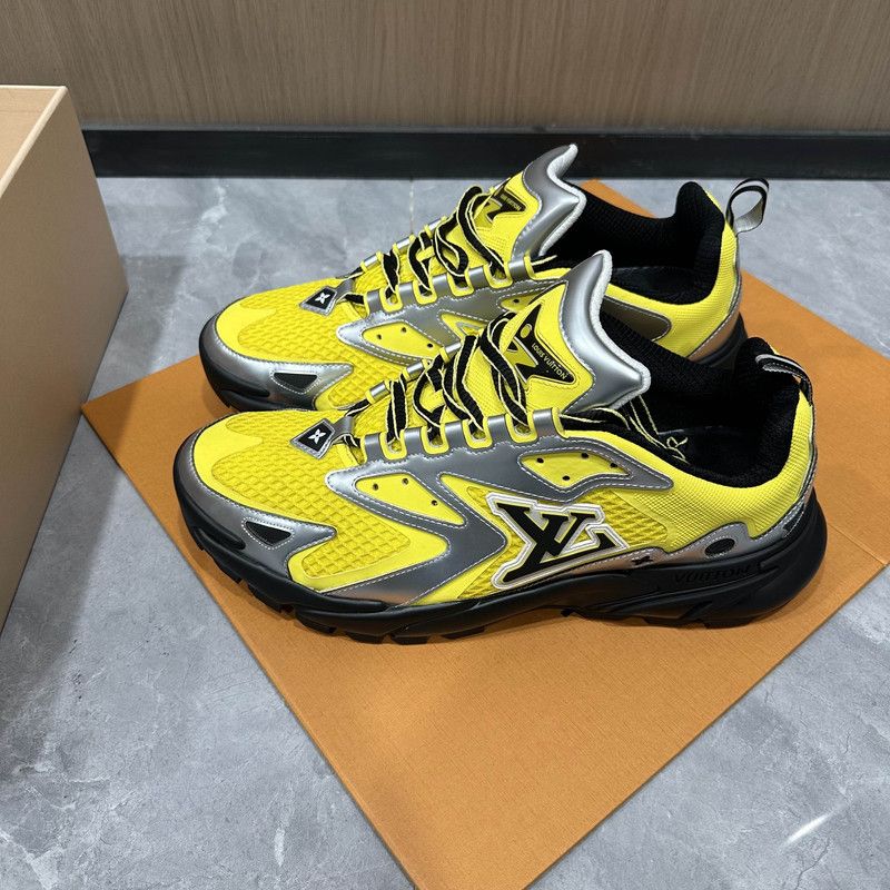 Louis Vuitton Louis Vuitton Runner Tatic Low-top Active Sneakers 0079 Size US 10 / EU 43 - 1 Thumbnail