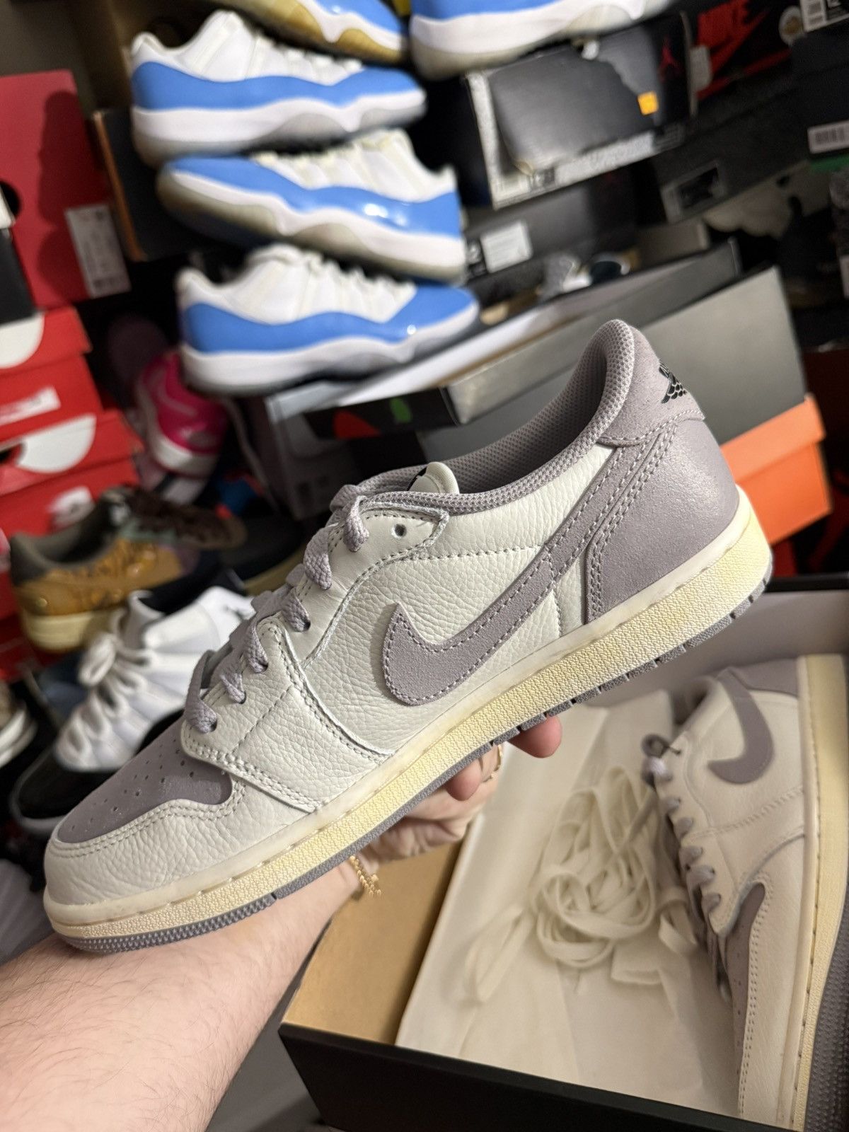 Jordan Brand Jordan retro 1 low atmosphere sz 9 Size US 9 / EU 42 - 3 Thumbnail