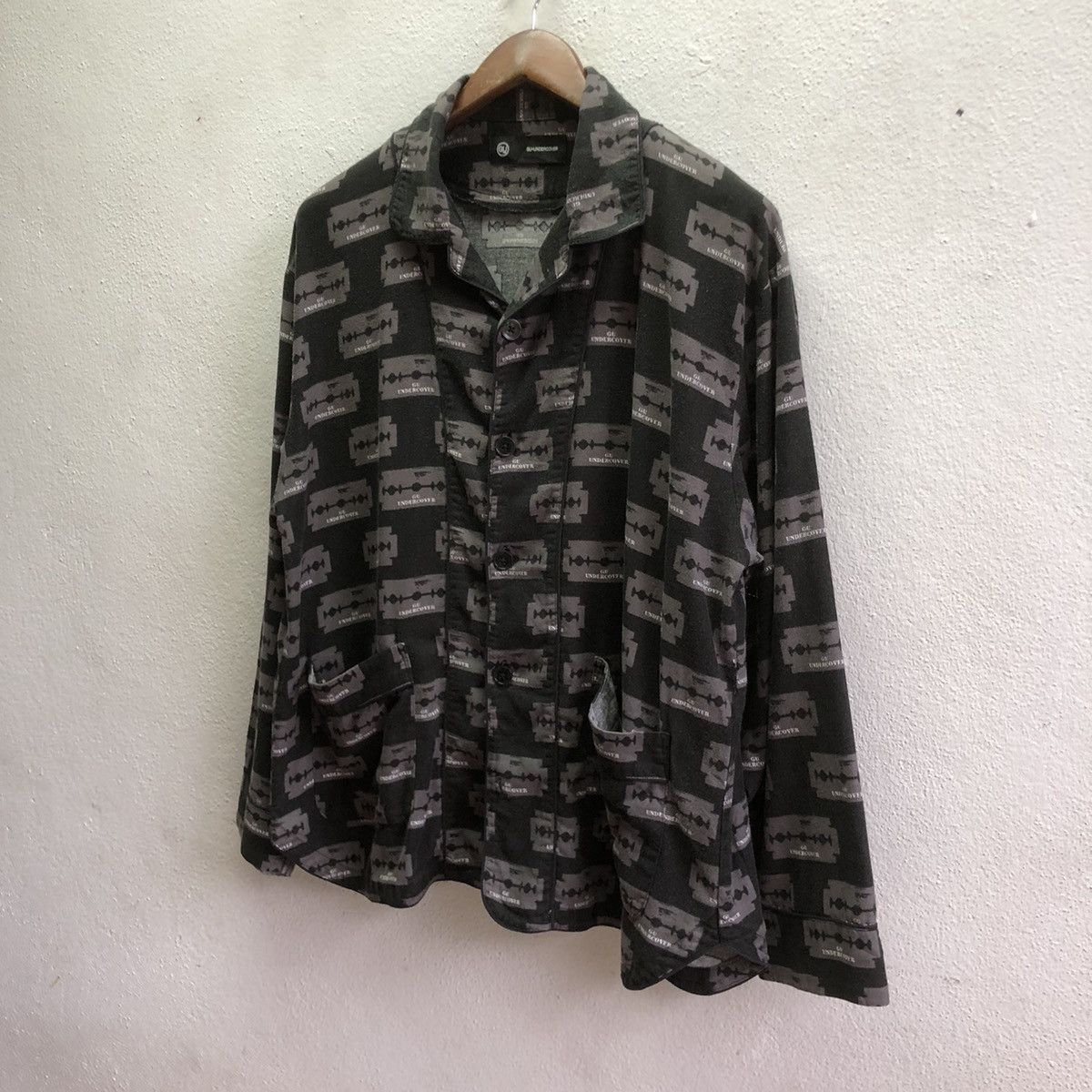 GU × Undercover GU x UNDERCOVER nightgown shirt Size US M / EU 48-50 / 2 - 2 Thumbnail