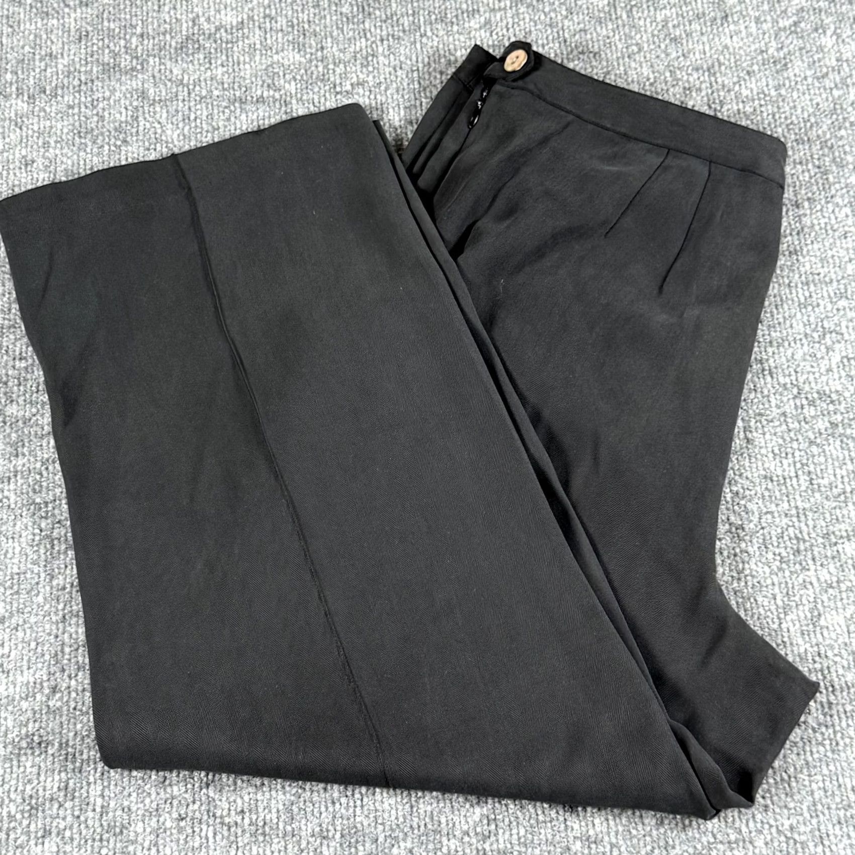 Tommy Bahama Tommy Bahama Pants Womens 8 Black Silk Wide Leg Button Cuff Dressy Size 30" / US 8 / IT 44 - 2 Thumbnail