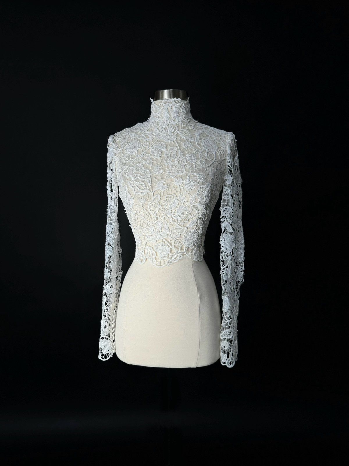 Other Preloved US 0 Guipure Lace Anna Augusta Bridal Cape Size XS / US 0-2 / IT 36-38 - 1 Thumbnail