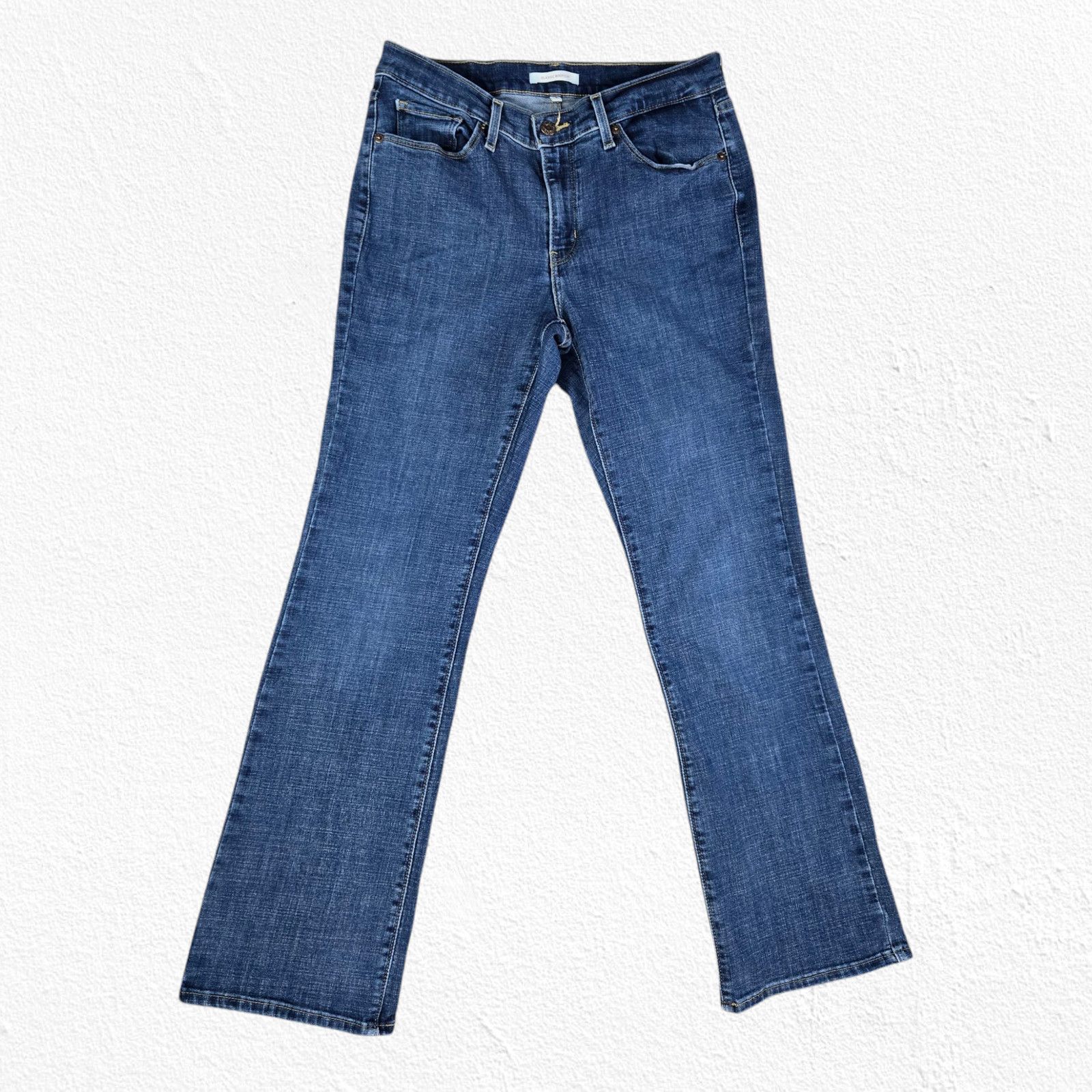 Levi's Levi's Dark Wash Mid Rise Bootcut Jeans Size 8 Size 30" / US 8 / IT 44 - 3 Thumbnail
