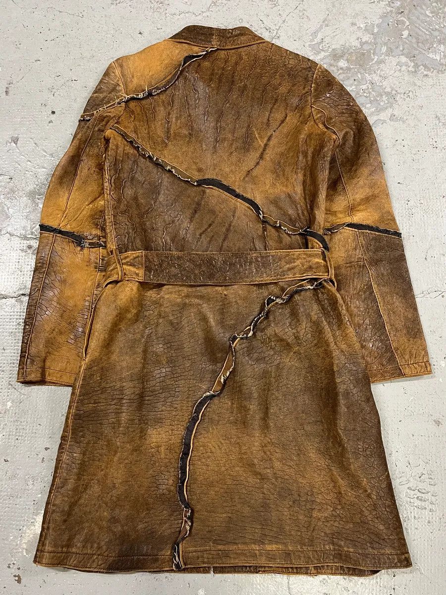 Roberto Cavalli × Vintage AW2005 Cavalli Asymmetrical Raw Brown Leather Trench Jacket Size S / US 4 / IT 40 - 8 Thumbnail