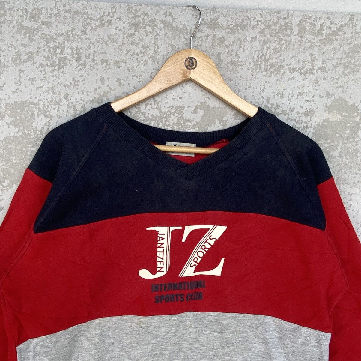Other Vintage Jantzen Big Printed Crewneck Sweatshirt Red/Gray Size US M / EU 48-50 / 2 - 4 Thumbnail