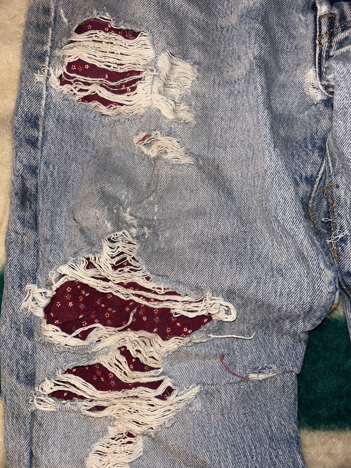 Levi's × Levi's Vintage Clothing vintage levi’s patched rip jeans Size US 34 / EU 50 - 2 Thumbnail