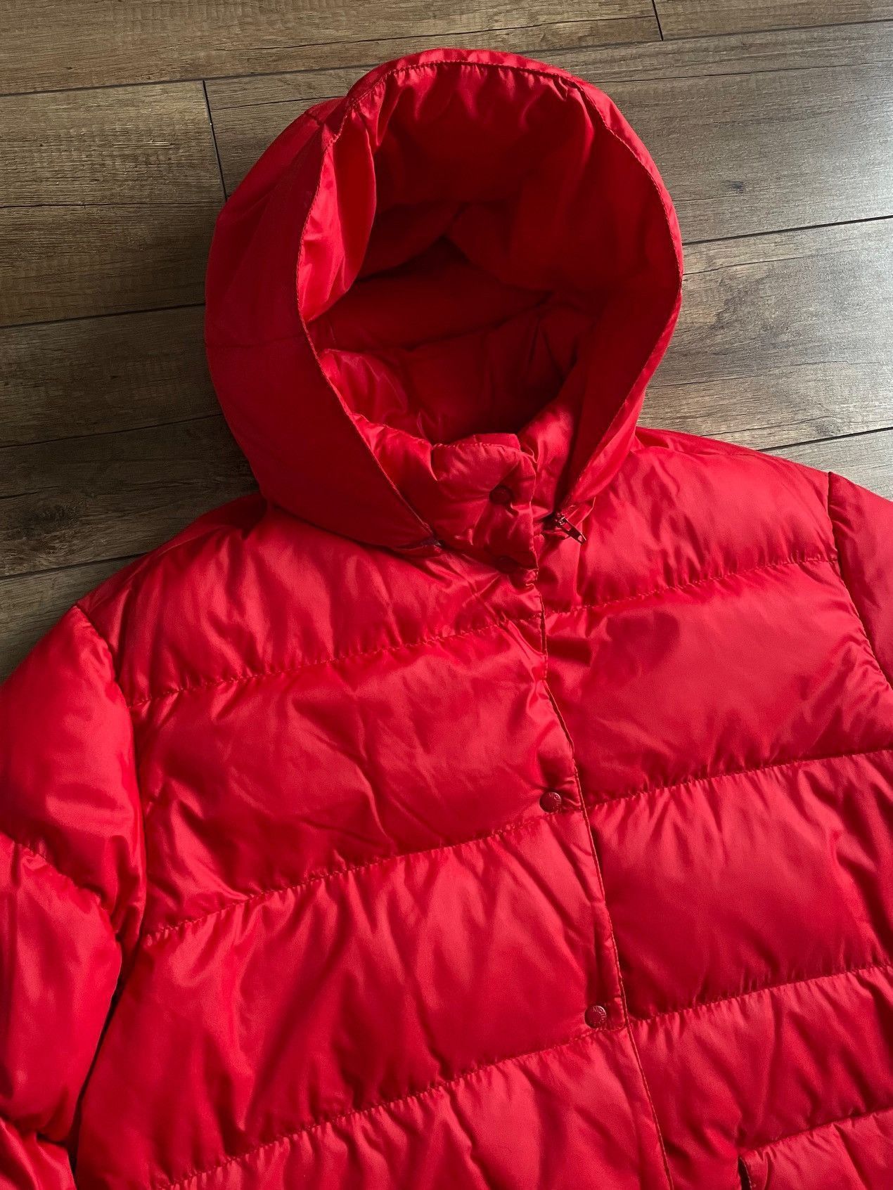 Moncler Vintage Moncler Grenoble Red Down Hooded Puffer Jacket Size L / US 10 / IT 46 - 7 Thumbnail