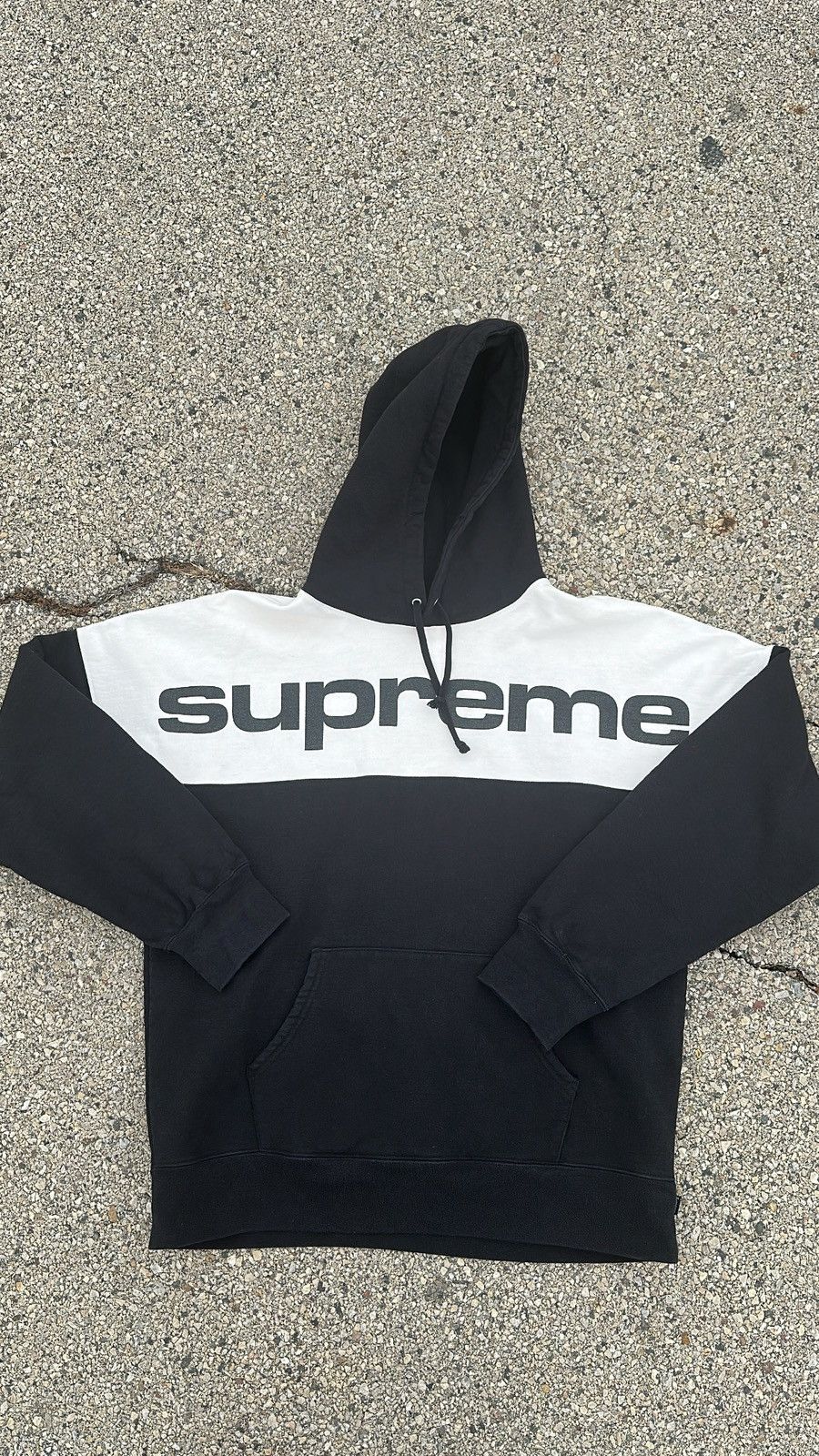 Supreme Supreme Blocked Hooded Sweatshirt FW17 Size US XL / EU 56 / 4 - 1 Thumbnail