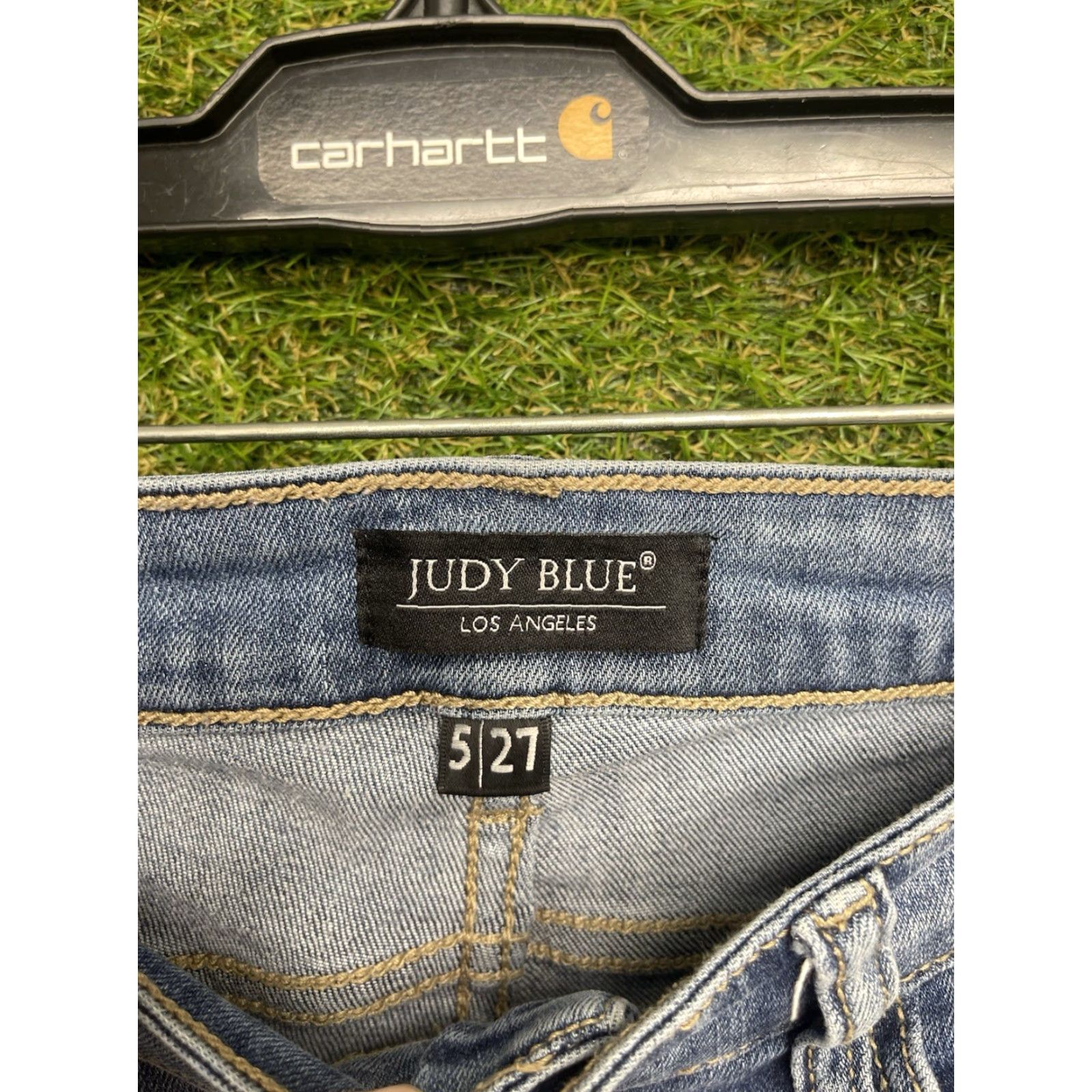 Vintage Judy Blue Jeans Womens 5/27 Boyfriend Fit Distressed Light Wash Denim Casual 90s Style Loose Fit May Include Logo Patch Womens 5/27 Size 28x28 Blue Size 27" / US 4 / IT 40 - 6 Thumbnail