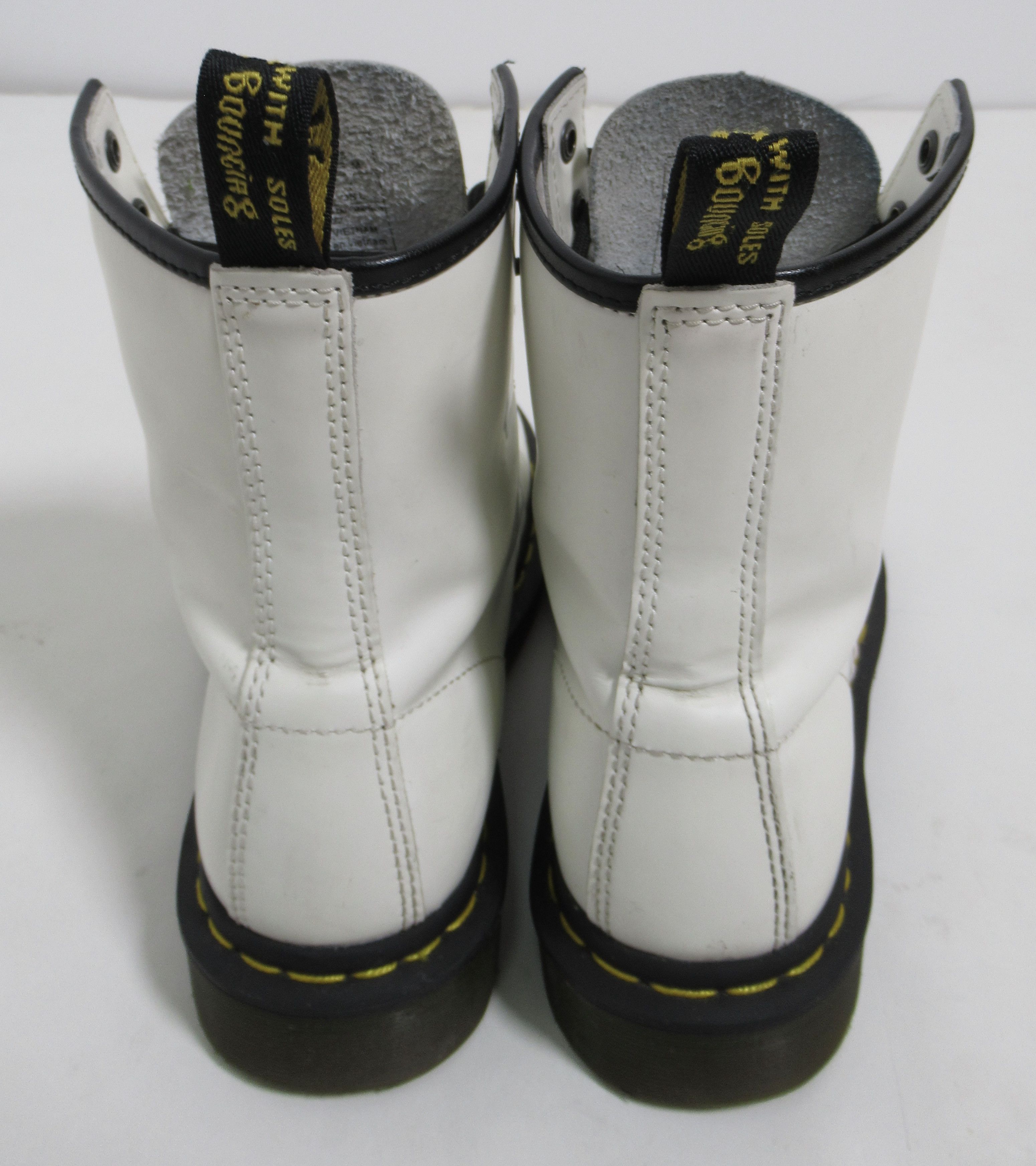 Dr. Martens Dr Martens 11822 Combat Lace Up Boot White Size US 7 / IT 37 - 6 Thumbnail