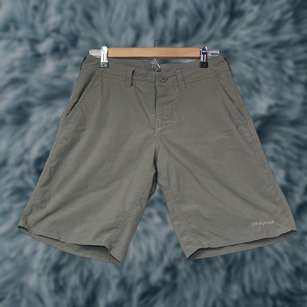 Patagonia Patagonia Shorts Men Size 28 Brown Nylon Elastane Stretch Chino Beach Casual Pockets Slant Pocket See All Pics Size US 28 / EU 44 - 1 Thumbnail