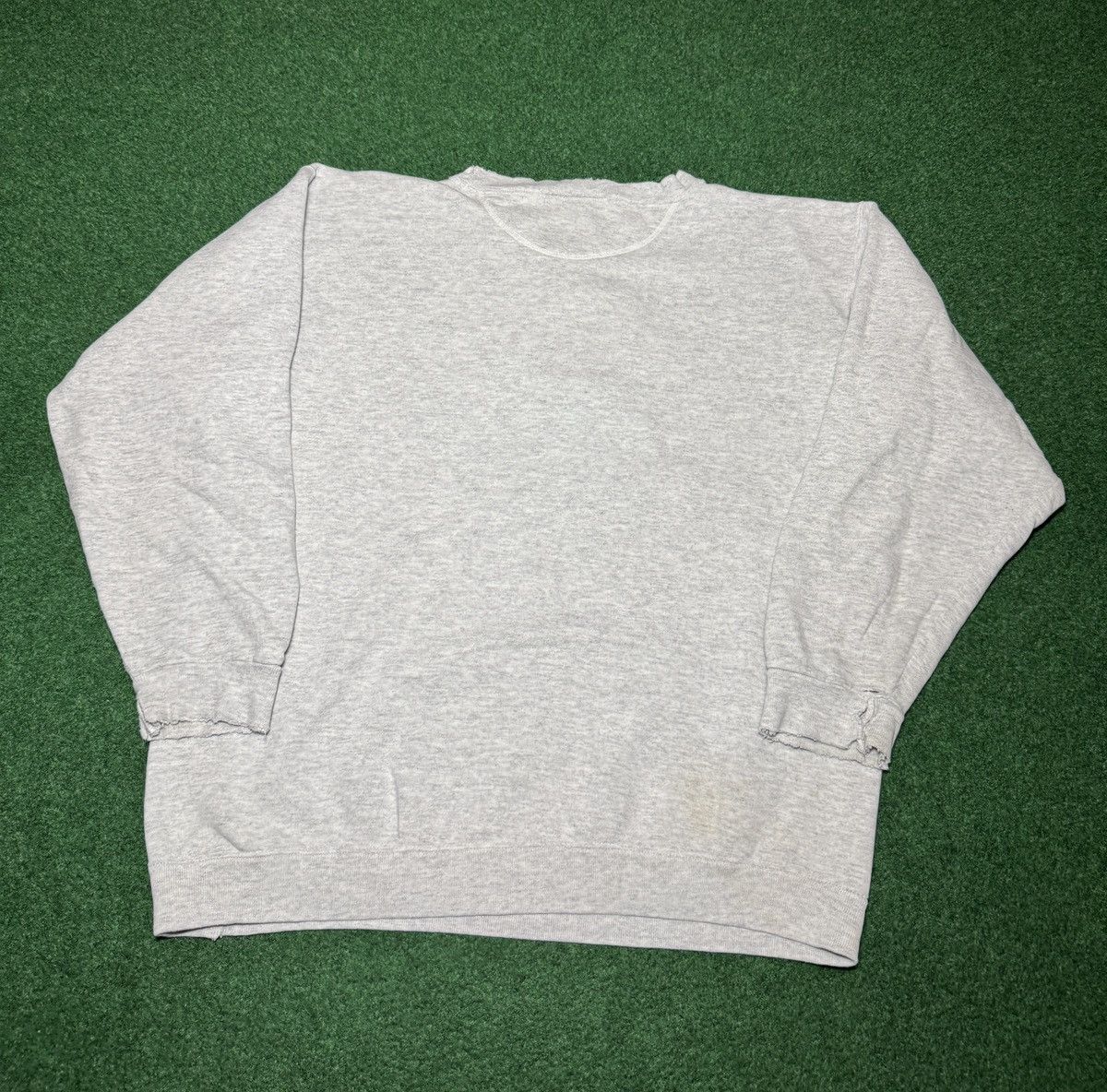 Disney Vintage 90s Disney Mickey Mouse Walt Disney Lrg Sweatshirt Size US L / EU 52-54 / 3 - 5 Thumbnail