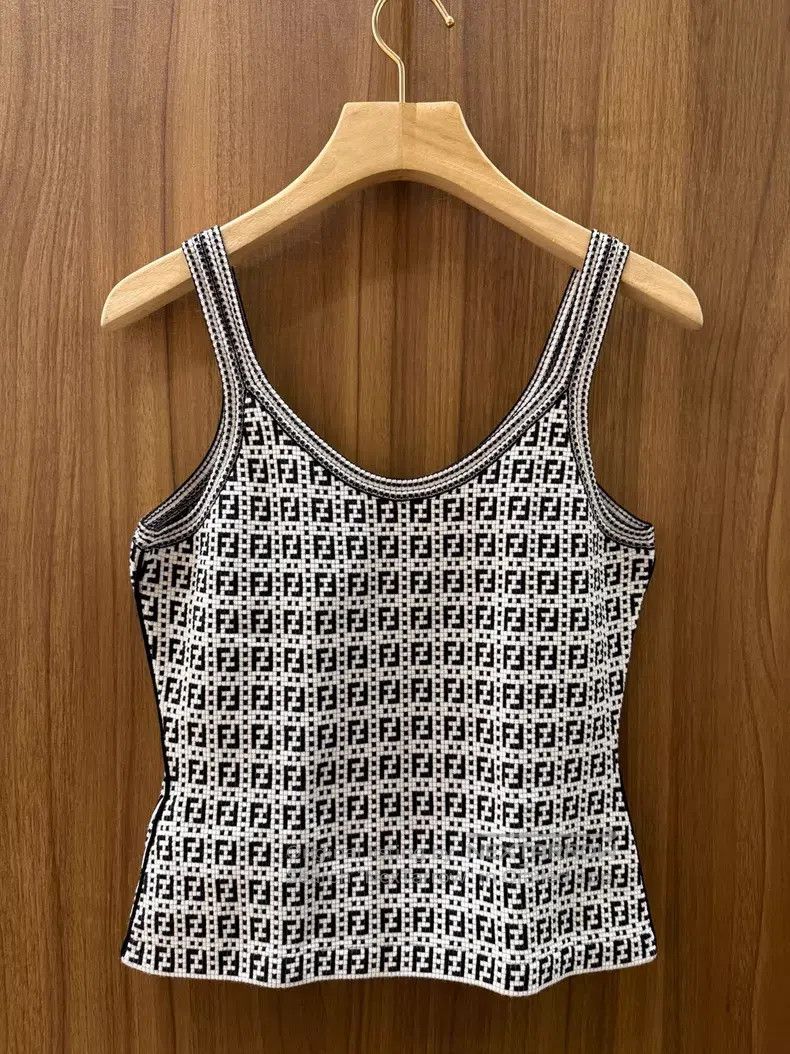 Fendi Fendi Black and White Logo Knit Vest Size XS / US 0-2 / IT 36-38 - 2 Thumbnail