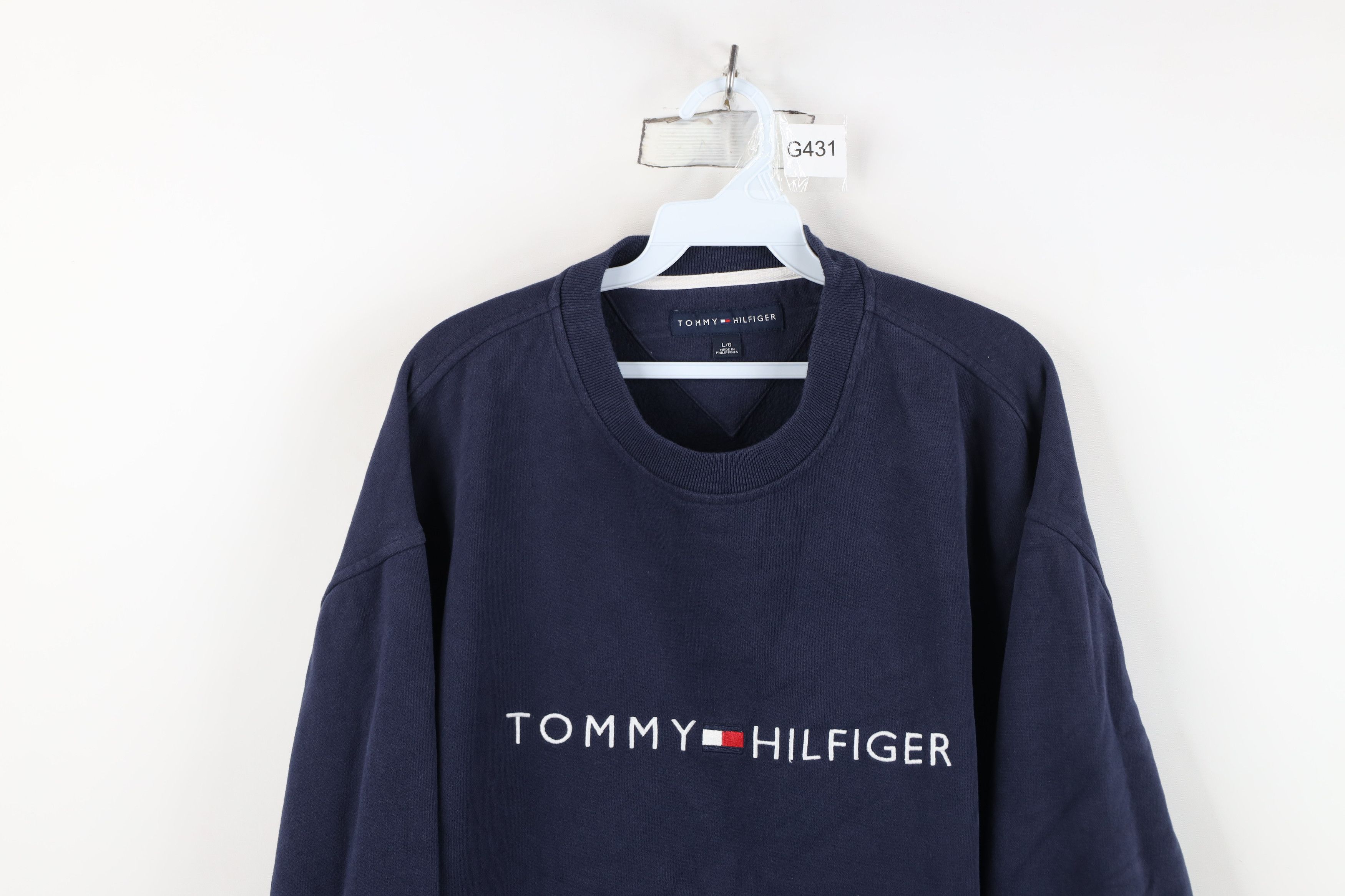 Tommy Hilfiger Vintage Tommy Hilfiger Spell Out Crewneck Sweatshirt Blue Size US L / EU 52-54 / 3 - 2 Thumbnail