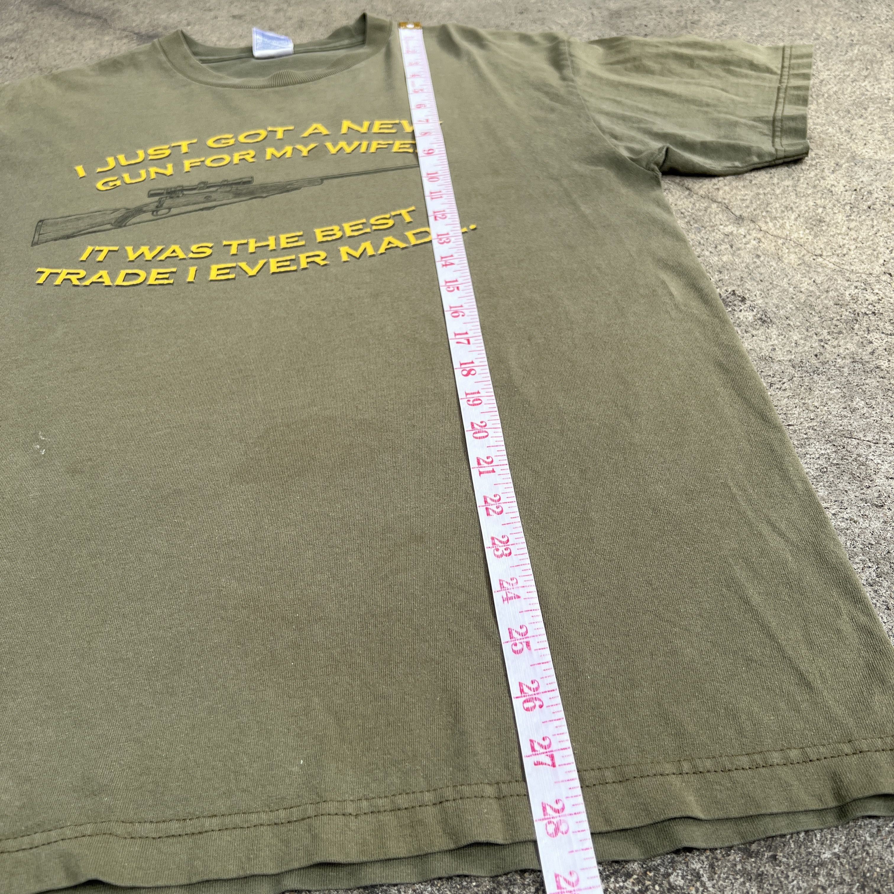 Vintage Vintage Y2K i just got a new gun for my wife Tee Gun Size US L / EU 52-54 / 3 - 11 Thumbnail