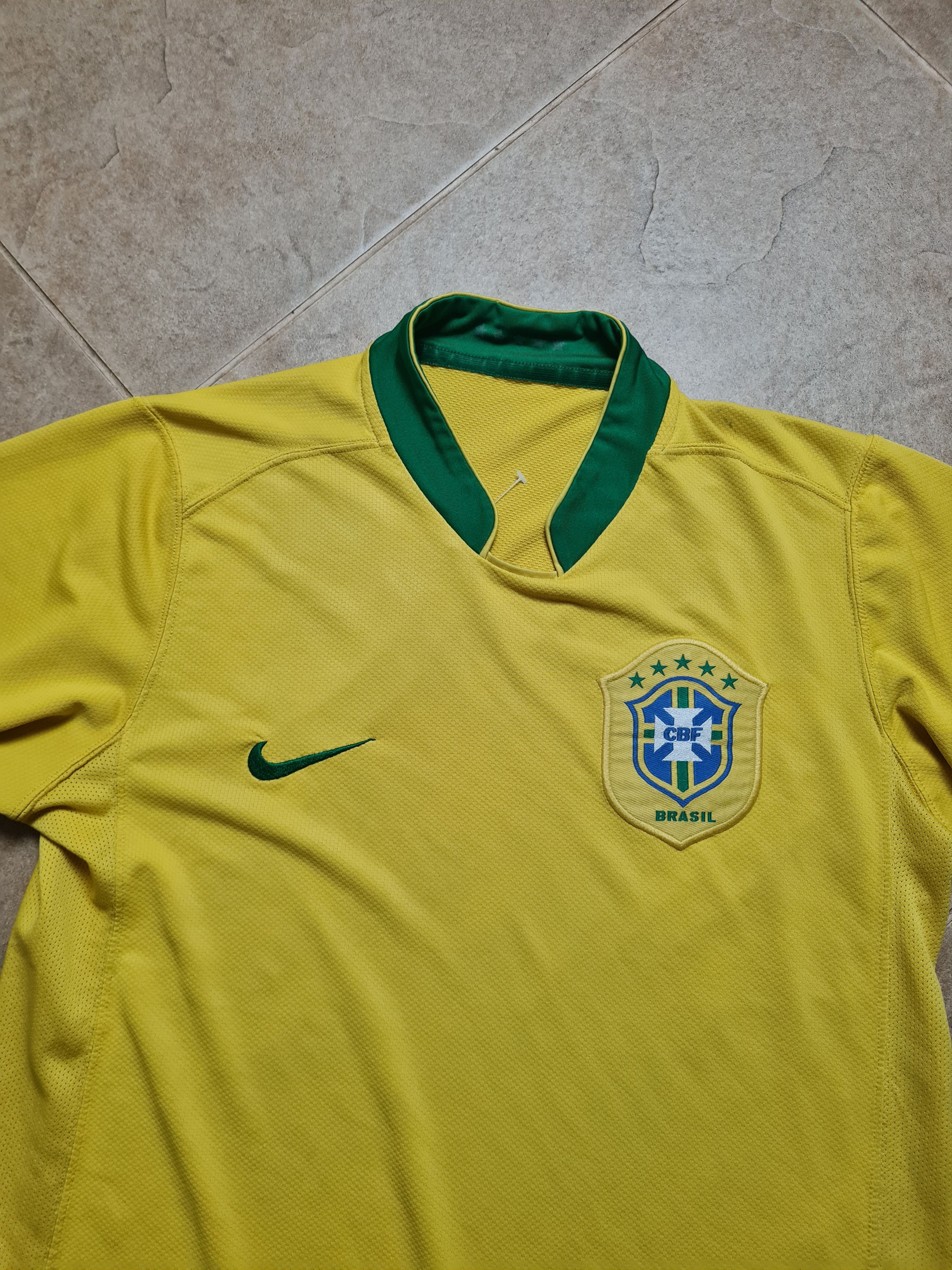 Nike Rare Soccer shirt Nike Brazil 2006-2008 Football Jersey Size US S / EU 44-46 / 1 - 21 Thumbnail