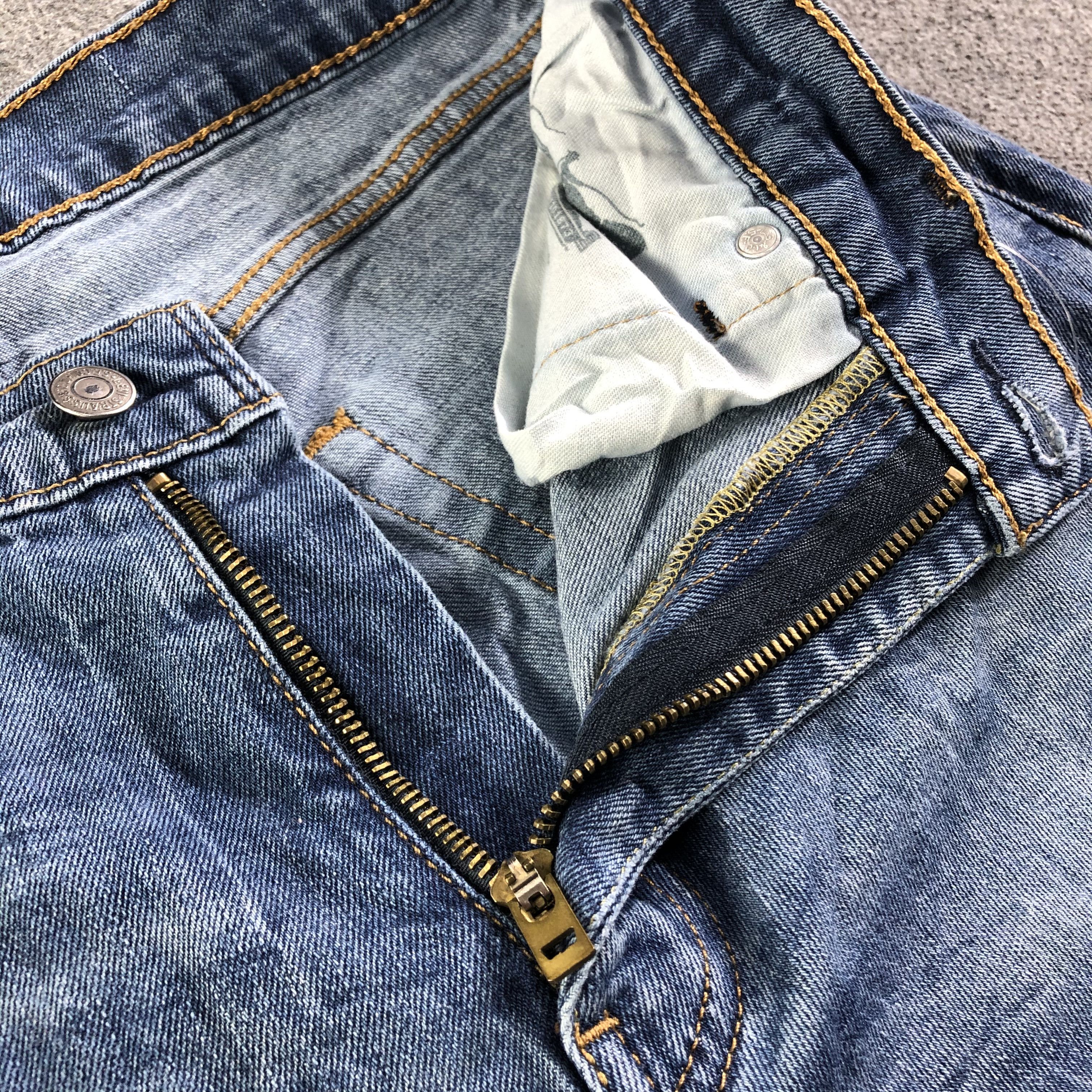 Levi's Vintage Blue Wash Levis 541 Jeans-J4340 Size US 32 / EU 48 - 9 Thumbnail
