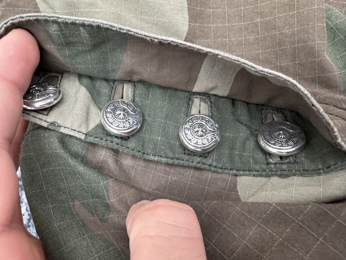 Chrome Hearts Chrome hearts Camo cargo shorts with patch Size US 31 - 13 Thumbnail