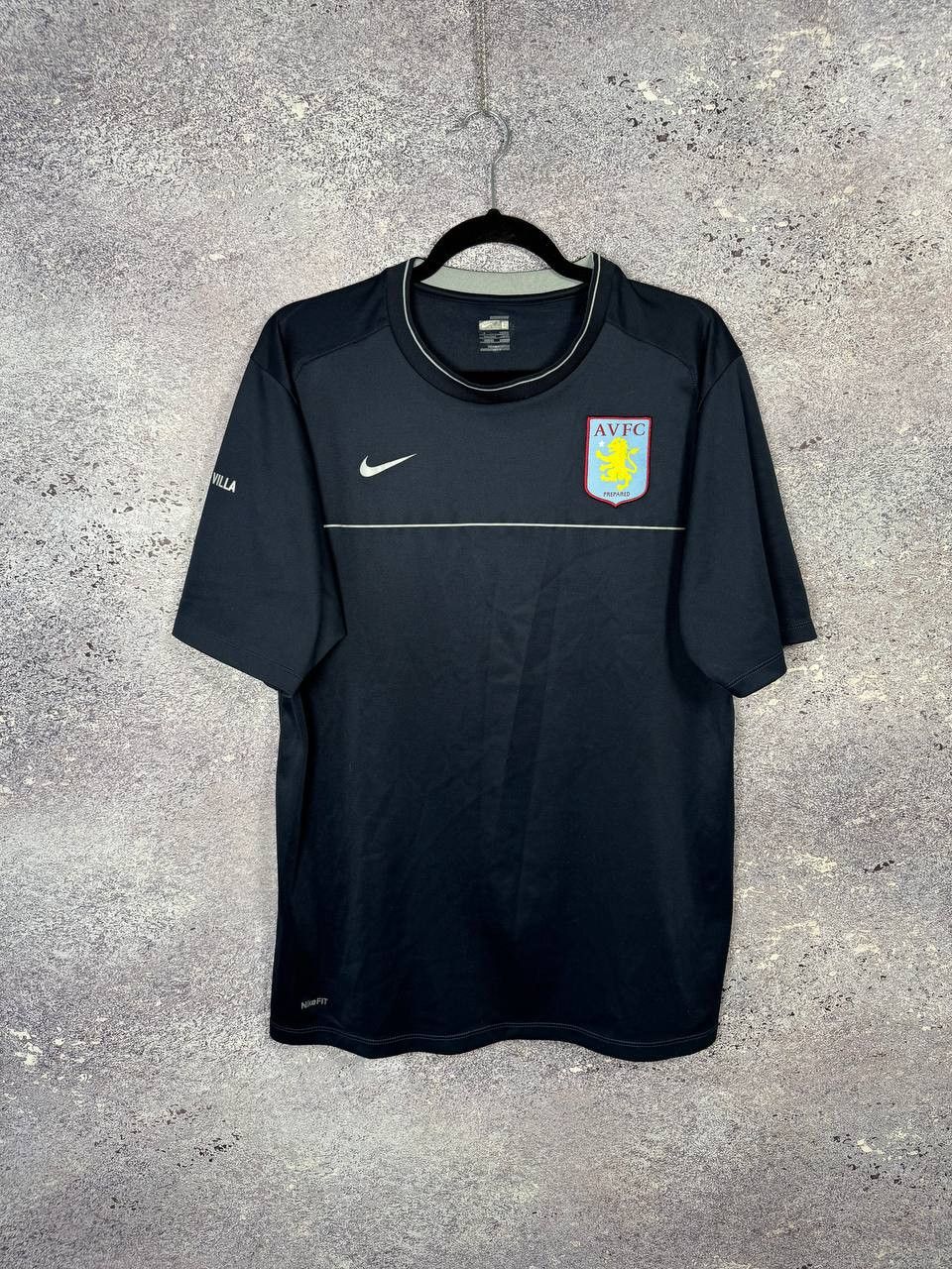 Nike × Vintage Vintage Aston Vila 2006 Nike Training Pre-Match Jersey Size US L / EU 52-54 / 3 - 1 Thumbnail