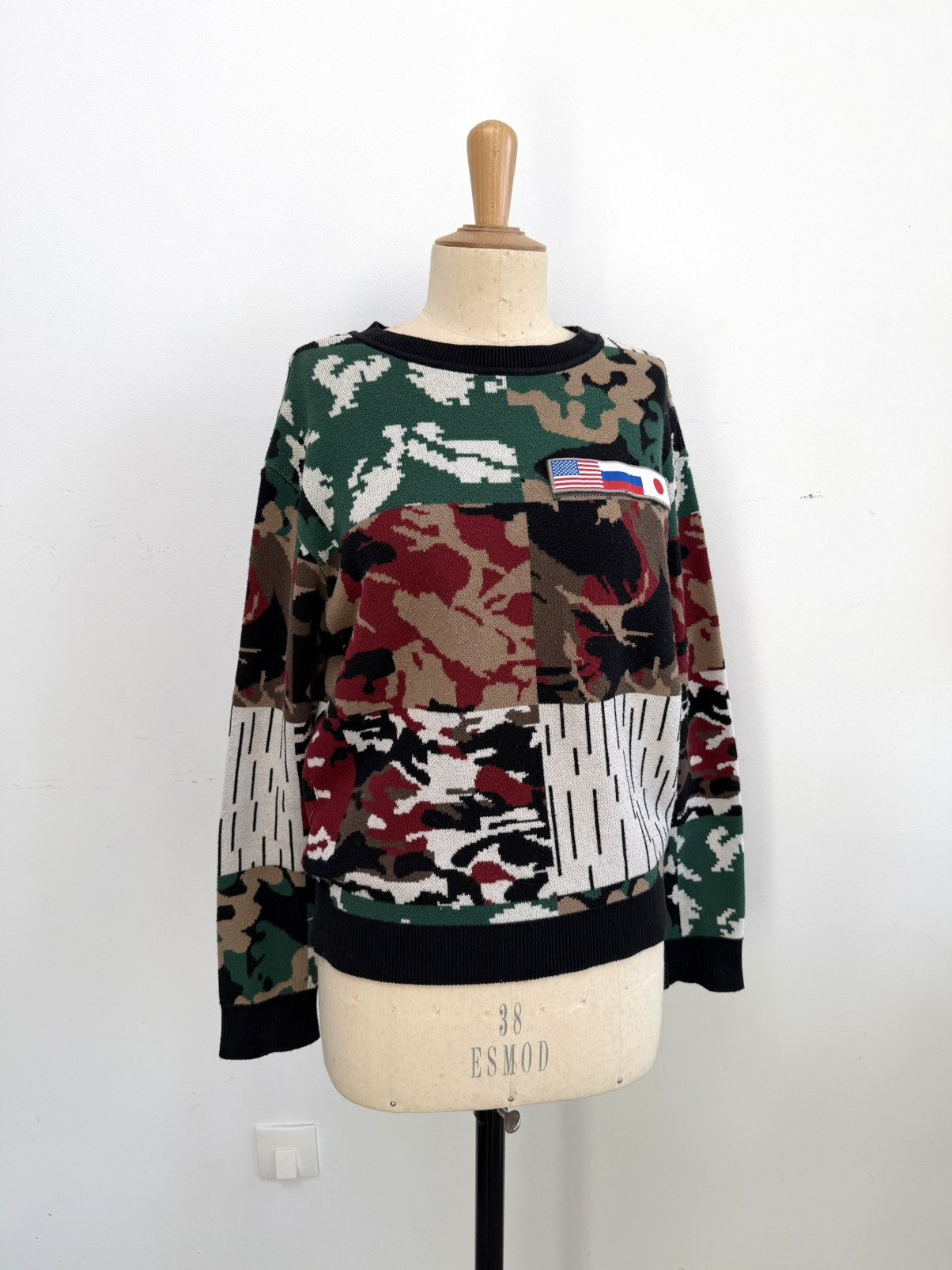 Gosha Rubchinskiy Gosha Rubchinsky Red Camo Jacquard Knit Sweater Size US S / EU 44-46 / 1 - 1 Thumbnail