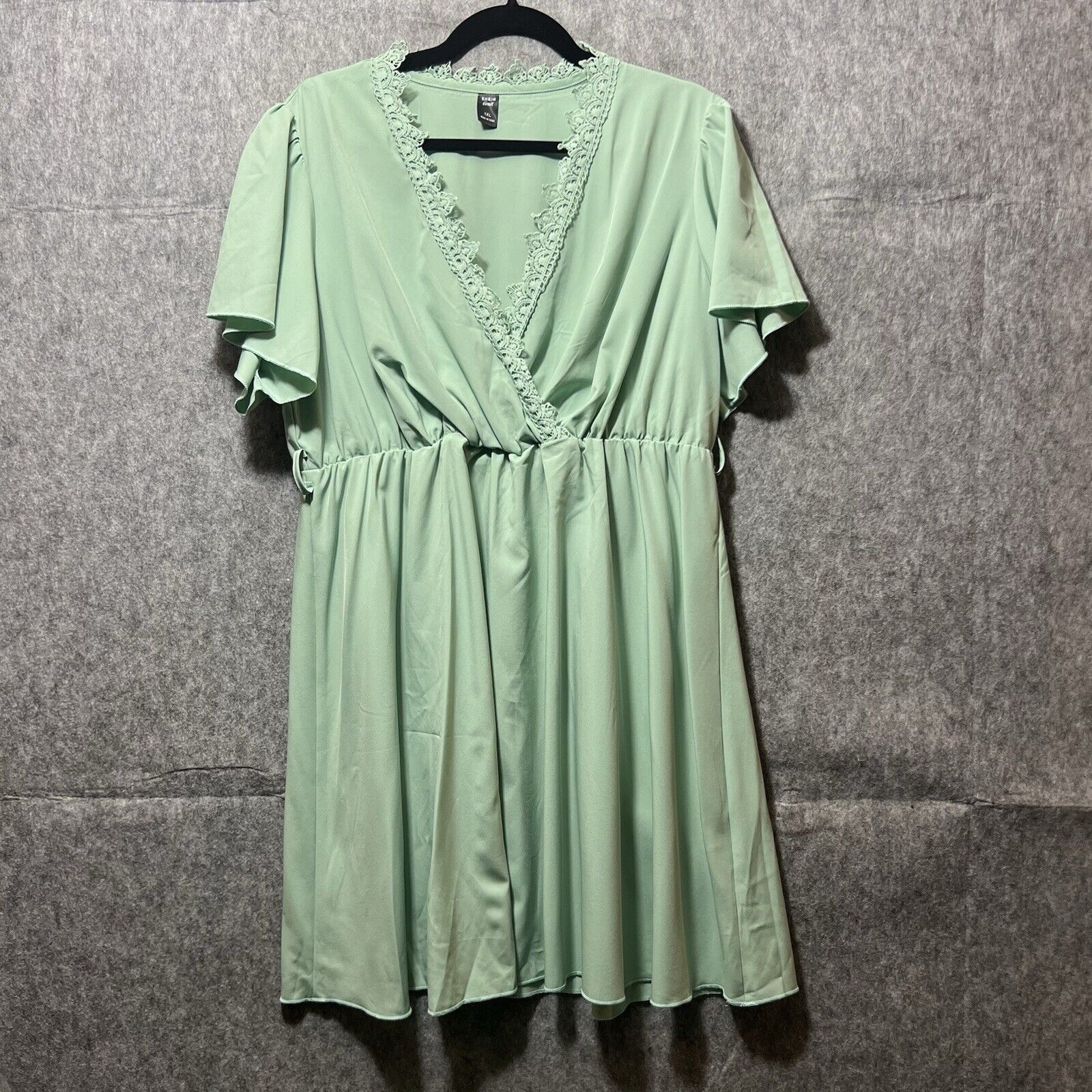 Shein SHEIN Curve Dress 1XL Green Short Sleeve Mini Surplice Neckl Size XL / US 12-14 / IT 48-50 - 9 Thumbnail