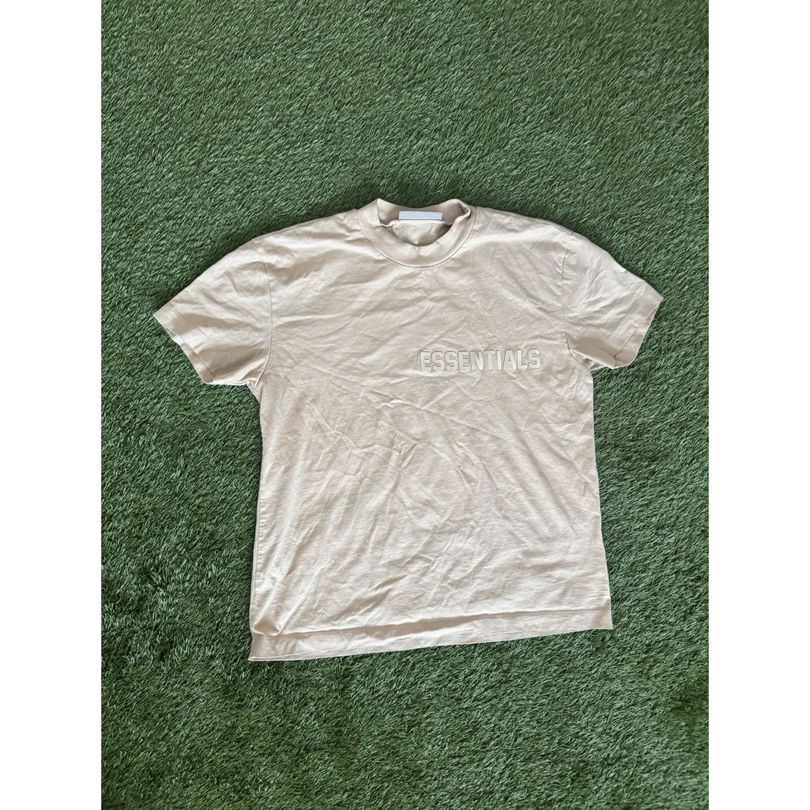 Fear of God Fear Of God Essentials Shirt Men's Small Tan Logo Graphic Size US S / EU 44-46 / 1 - 1 Thumbnail
