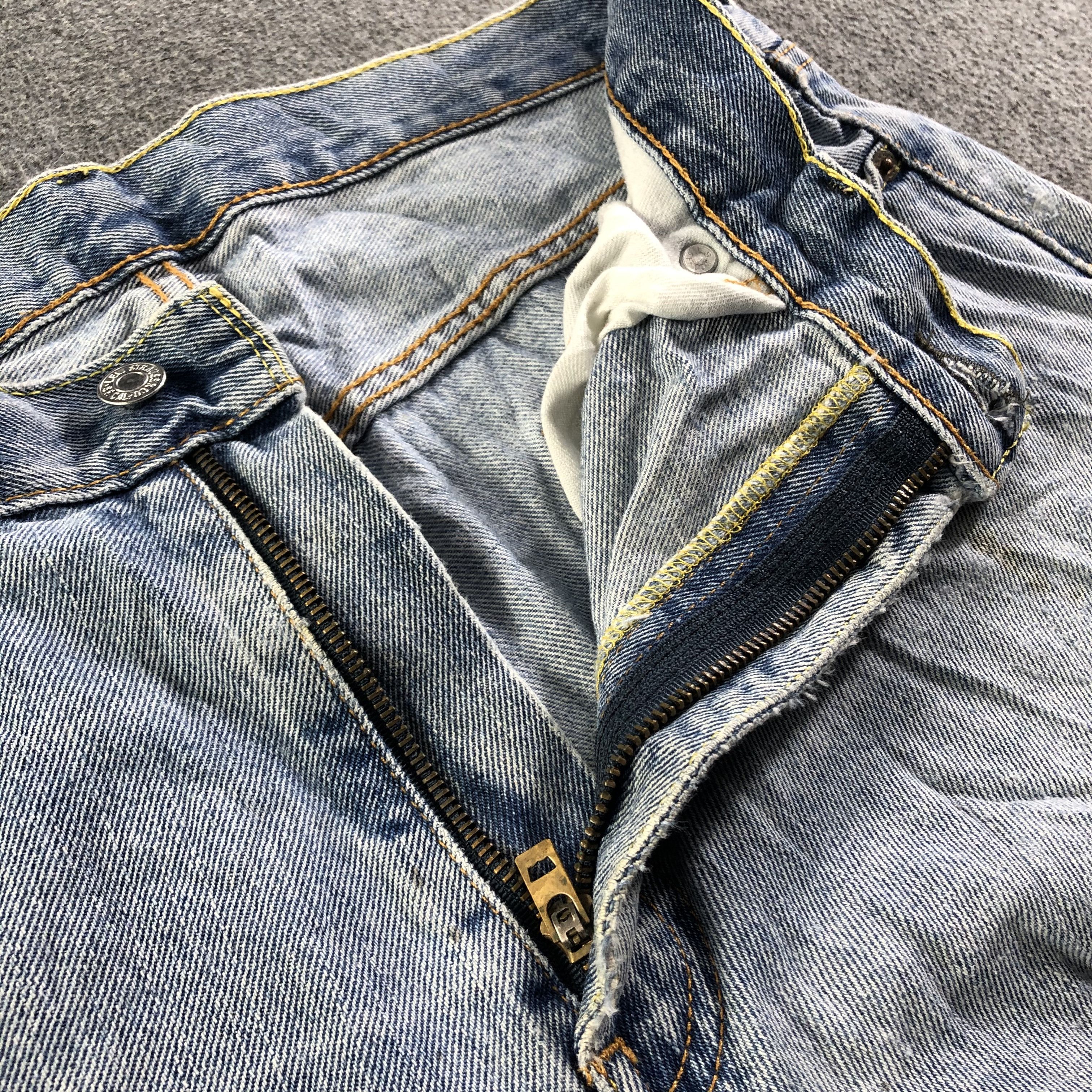 Levi's Vintage Blue Wash Levis 550 Jeans-J3285 Size US 35 - 9 Thumbnail