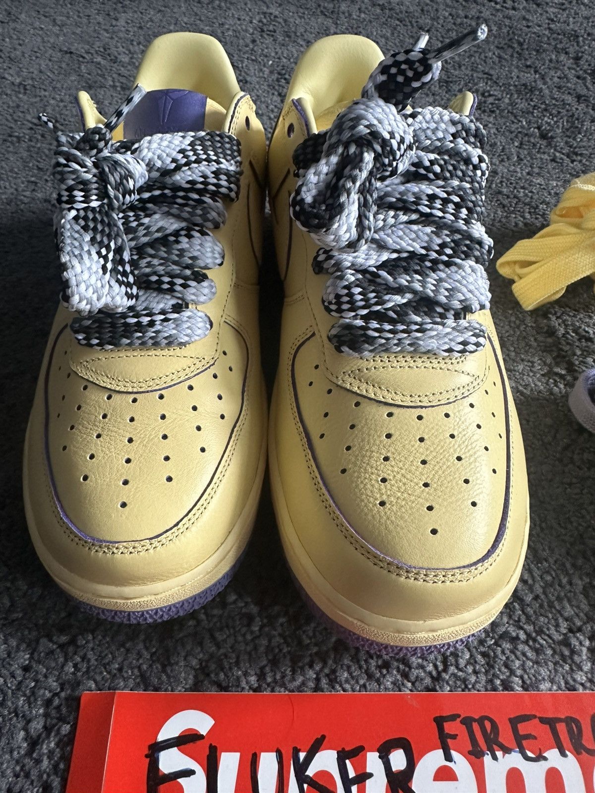 Nike Kobe Bryant x Air Force 1 Low Protro "Soft Yellow" Size US 10 / EU 43 - 1 Thumbnail