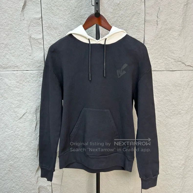 Louis Vuitton Louis Vuitton 2054 Black and white color-block hooded swea Size US XS / EU 42 / 0 - 1 Thumbnail