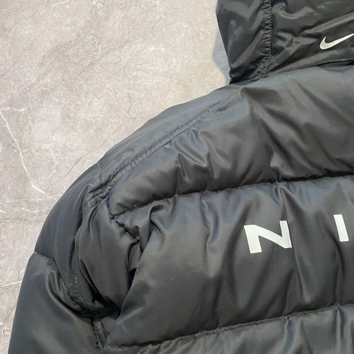 Nike RARE ! VINTAGE NIKE PUFFER DOWN JACKET BIG LOGO 90s Size US M / EU 48-50 / 2 - 2 Thumbnail