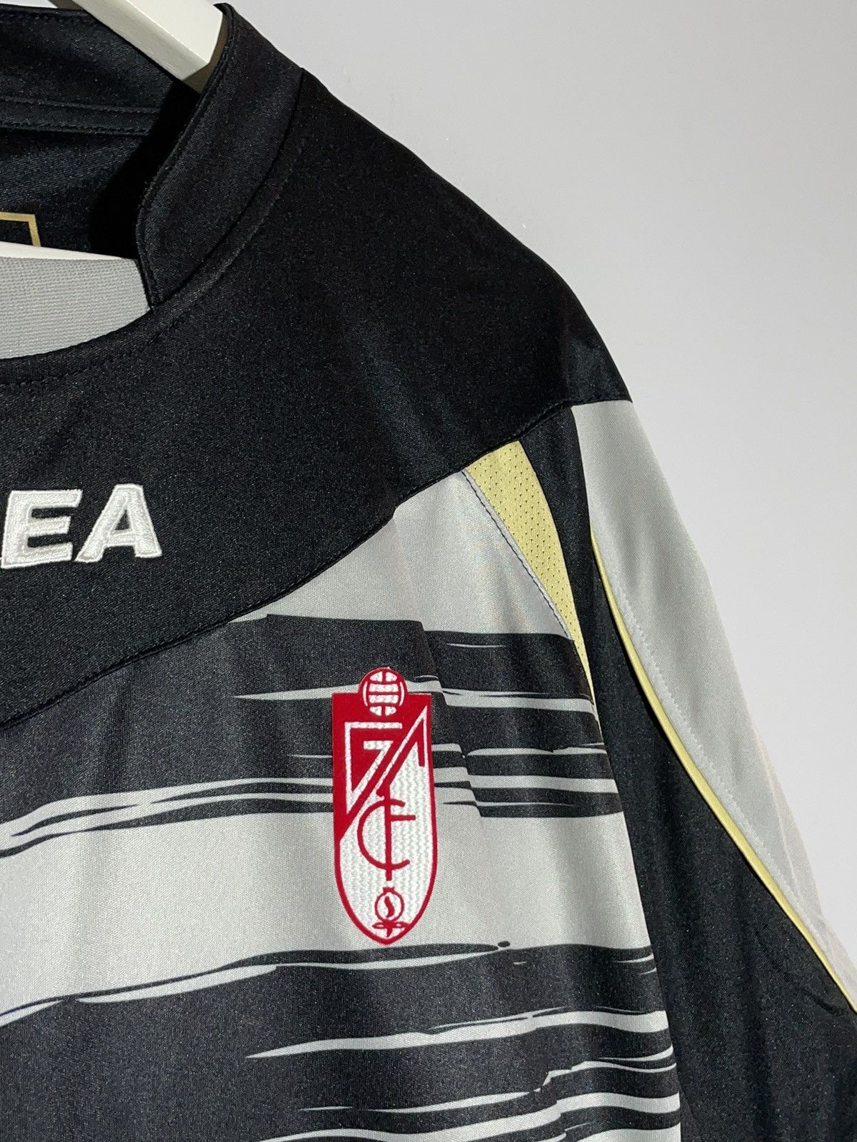 Other Granada Legea 2011/12 Away Y2k Football Shirt Soccer Jersey Size US L / EU 52-54 / 3 - 4 Thumbnail