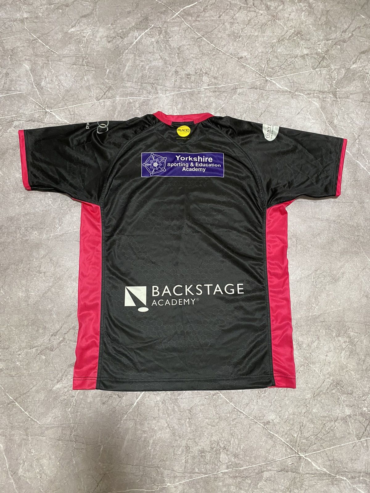 Macron Macron 2014 Wakefield Wildcats Away Rugby League Jersey Y2K Size US L / EU 52-54 / 3 - 3 Thumbnail