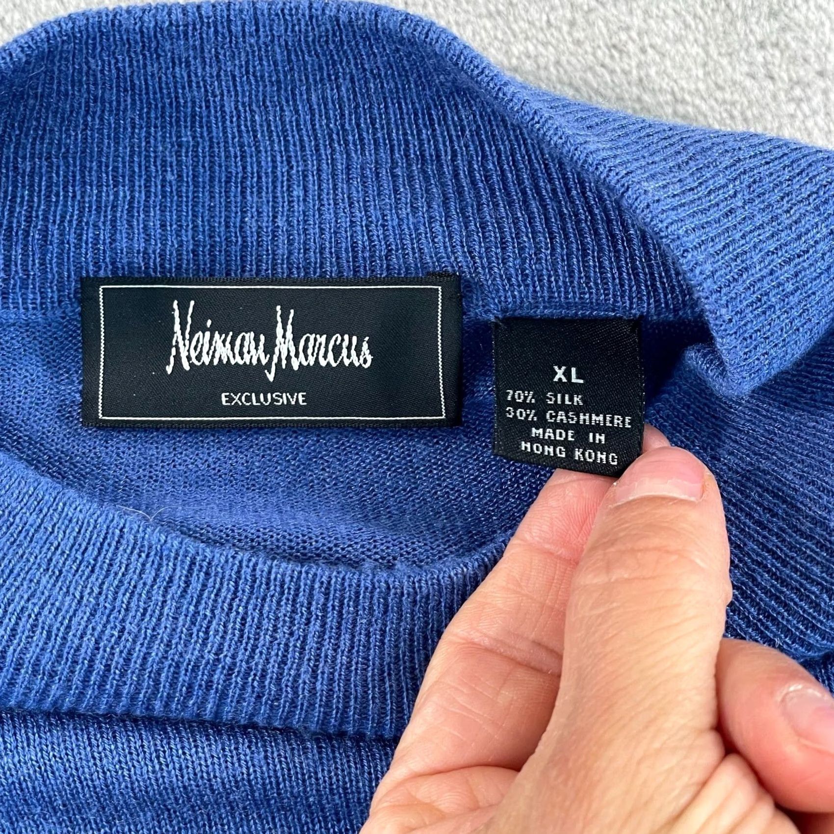 Neiman Marcus VINTAGE Neiman Marcus Cashmere-Silk Mock Neck Sweater Men XL Blue Designer NWOT Size US XL / EU 56 / 4 - 2 Thumbnail