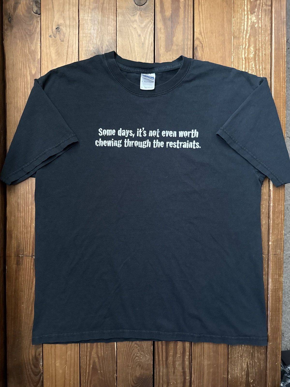 Vintage Vintage Y2K Chewing Through The Restraints Phrase Shirt Size US L / EU 52-54 / 3 - 1 Thumbnail