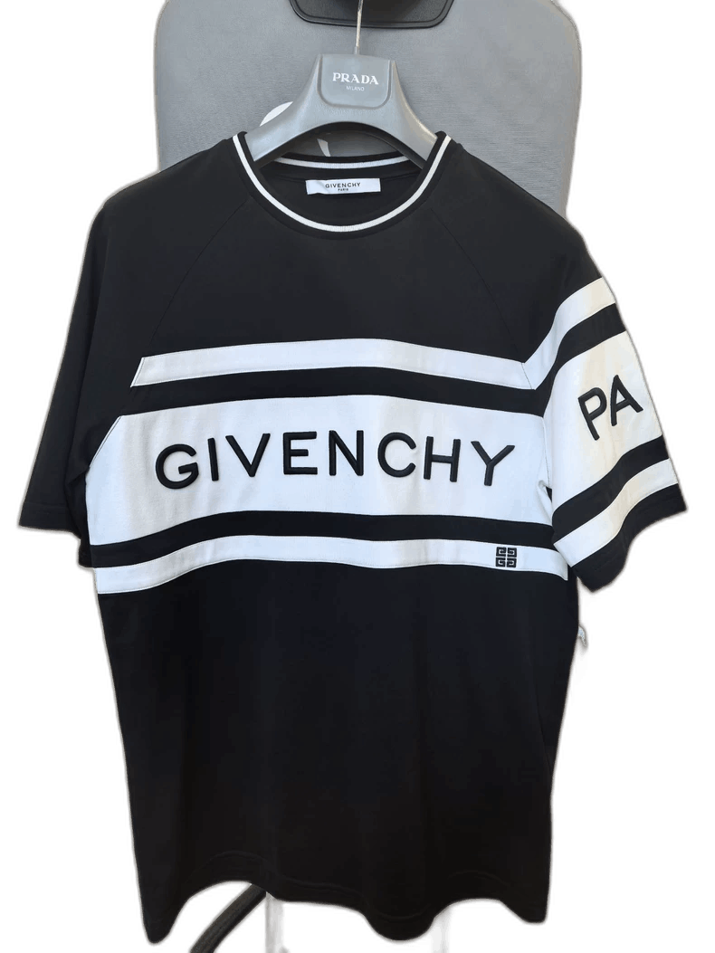 Givenchy Givenchy Black and White Embroidered T-Shirt Size US L / EU 52-54 / 3 - 1 Thumbnail