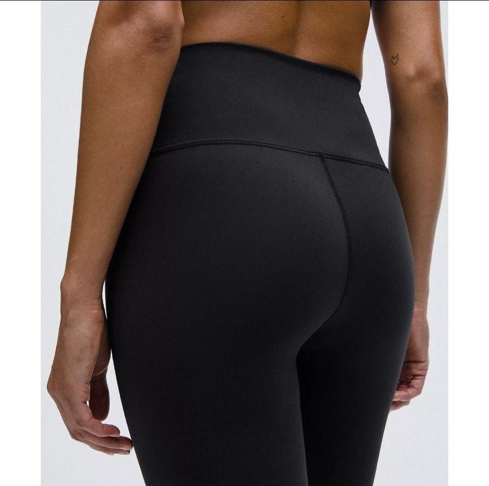 Lululemon Lululemon Wunder Train High-Rise Black Tight 25" 4 NWT Size 27" / US 4 / IT 40 - 4 Thumbnail