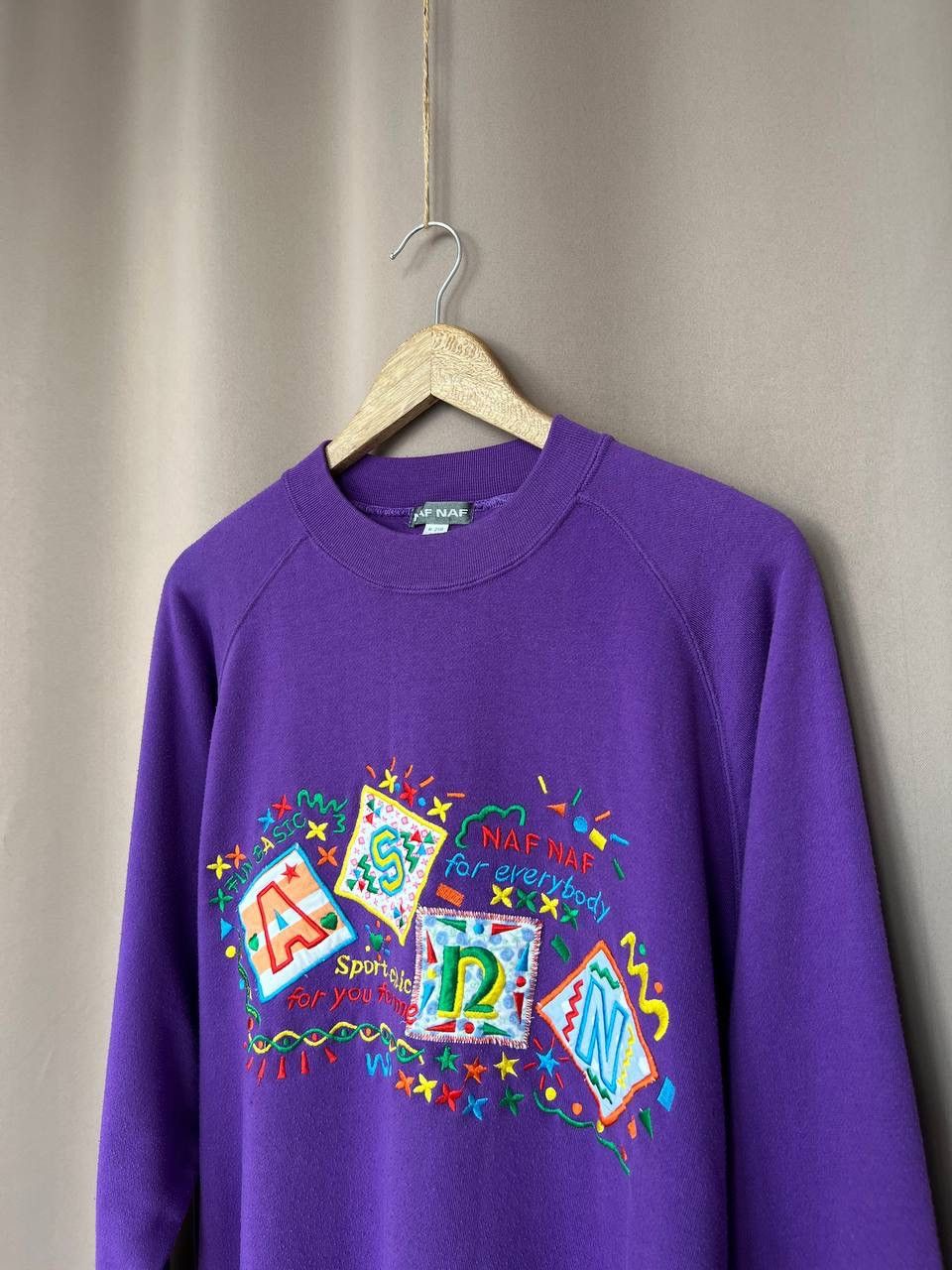 Vintage NAF NAF Embroidered Big Logo Sweatshirt Mens Size M/L Size US L / EU 52-54 / 3 - 4 Thumbnail