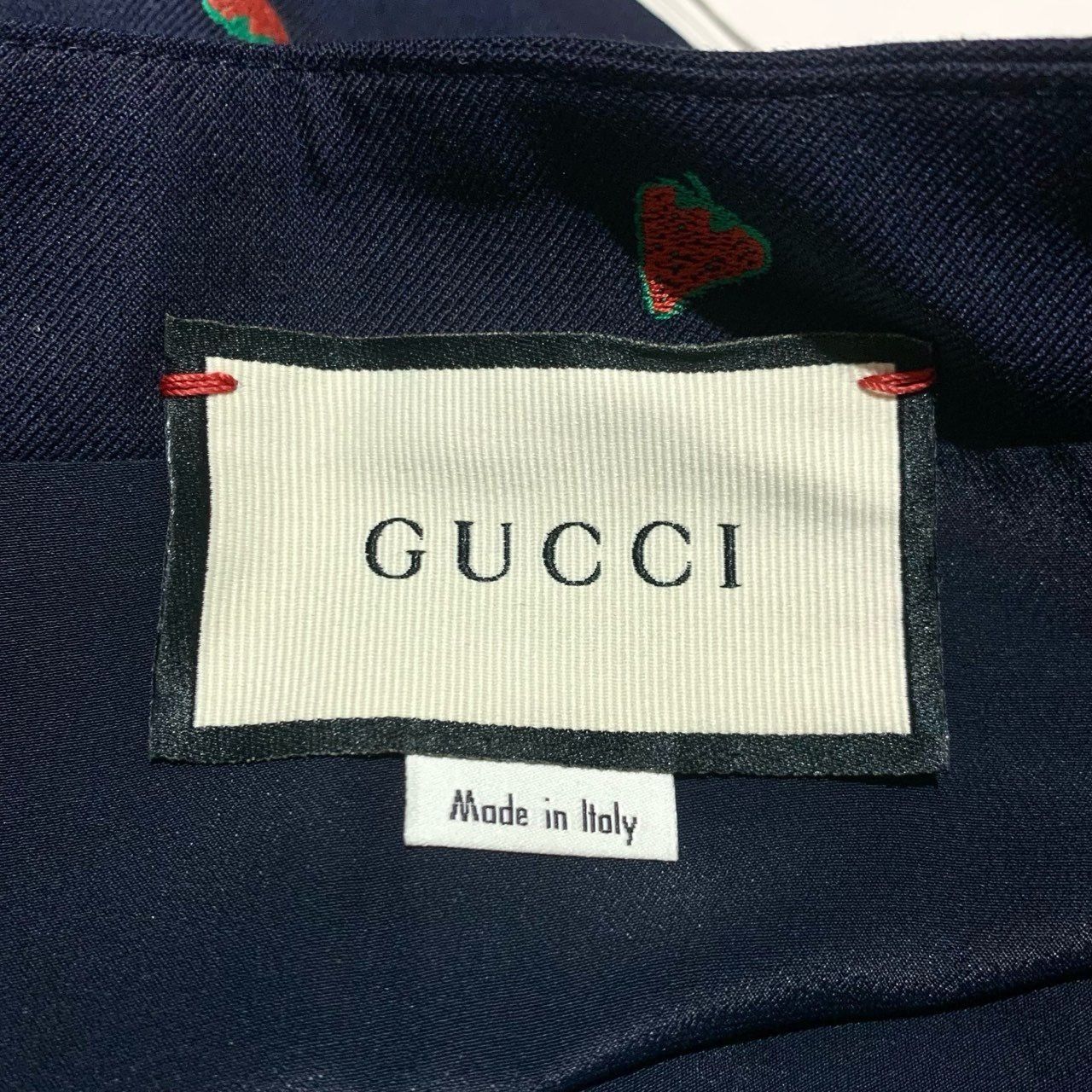 Gucci Gucci Navy Blue Strawberry Embroidered A-Line Skirt Size 38 Size 38" / US 16 / IT 52 - 2 Thumbnail