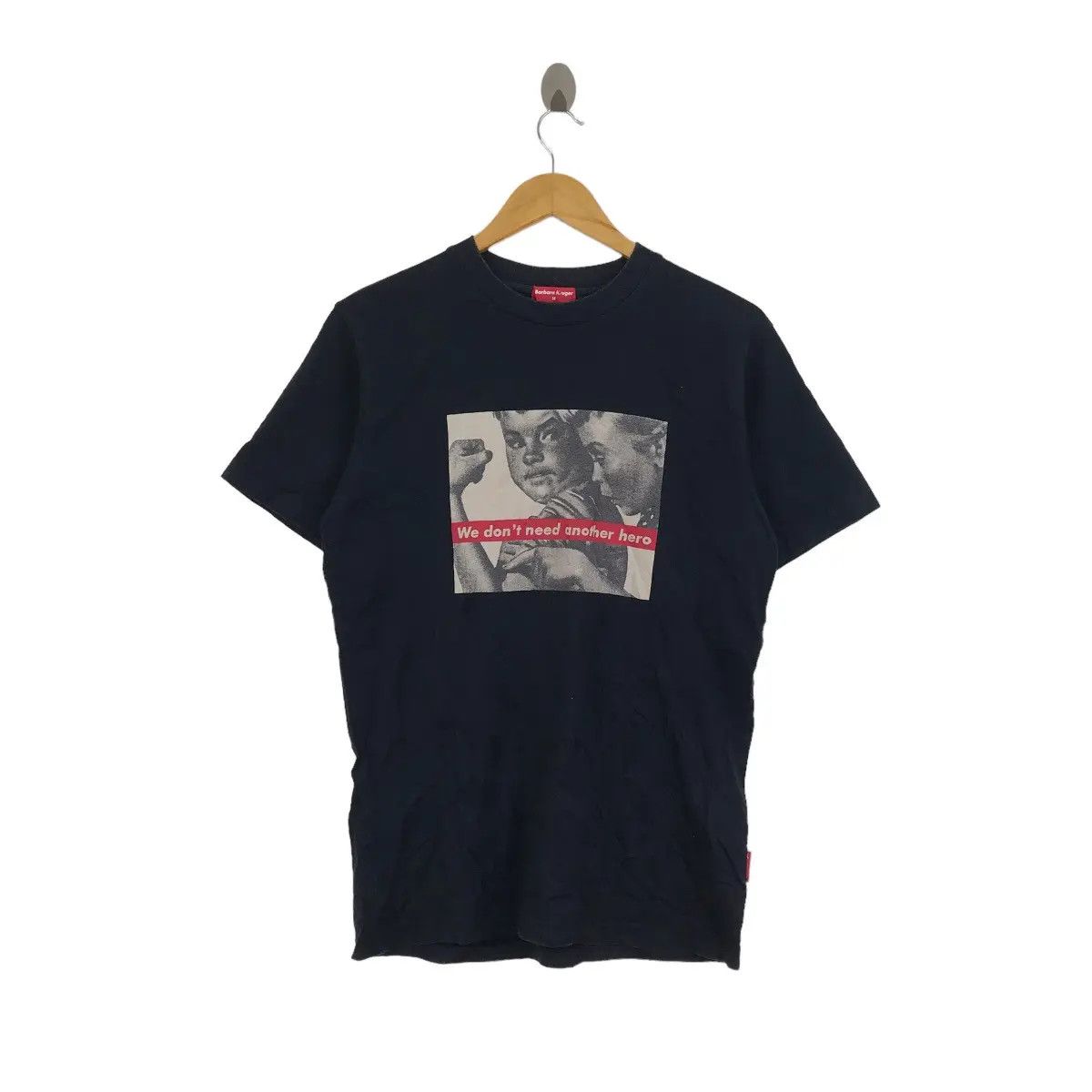 Barbara Kruger × Uniqlo BARBARA KRUGER x UNIQLO We Dont Need Another Hero Tee Shirt Size M / US 6-8 / IT 42-44 - 1 Thumbnail