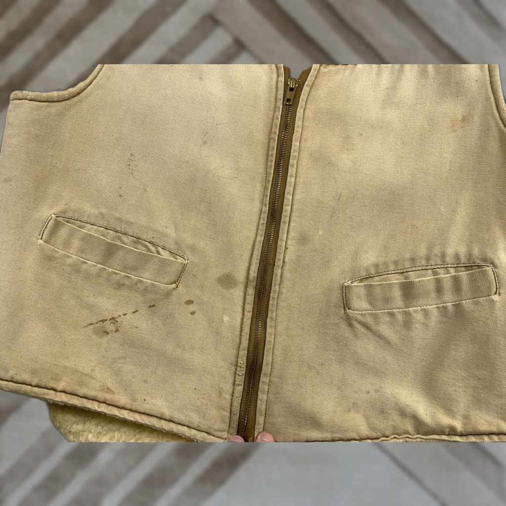 Carhartt VINTAGE Carhartt Vest Men XL Beige Sherpa Lined USA Made Distressed Work Hunting 6SV Size US XL / EU 56 / 4 - 1 Thumbnail