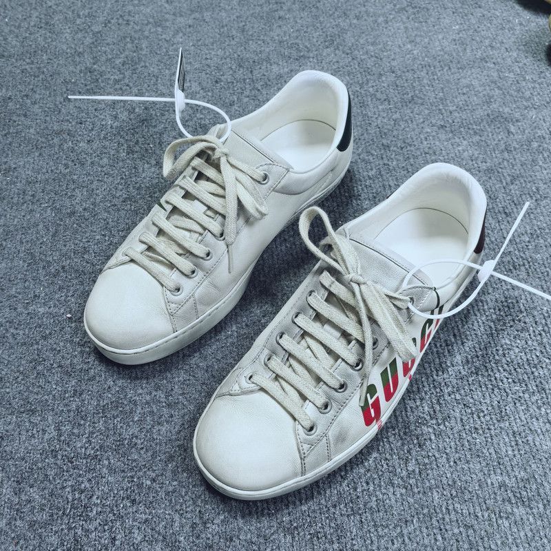 Gucci Gucci ACE Blade Vintage Sneakers for Men 0079 Size US 8 / EU 41 - 1 Thumbnail