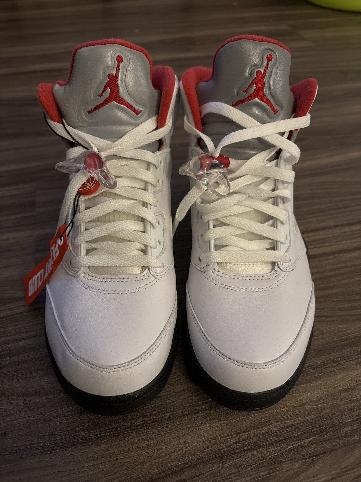 Jordan Brand Air Jordan 5 Fire Red Size US 9 / EU 42 - 1 Thumbnail