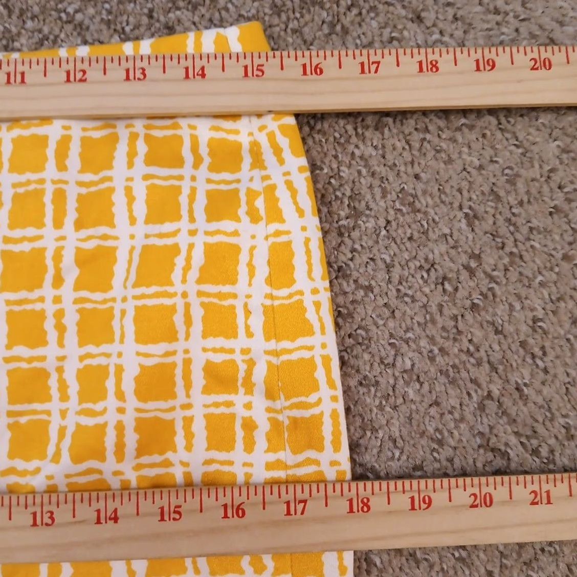 Talbots Talbots Skirt Petites 6P Yellow Geometric Knee Length Pencil Lined Slit Tight Zip Cotton Women Vintage No Size 28" / US 6 / IT 42 - 3 Thumbnail