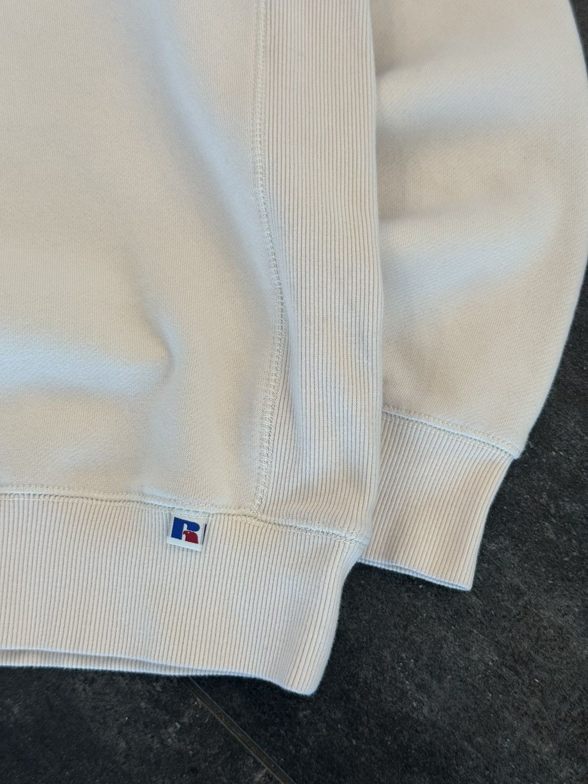 Russell Athletic Vintage Y2K Russell Athletic Crewneck Sweatshirt Size US XL / EU 56 / 4 - 5 Thumbnail