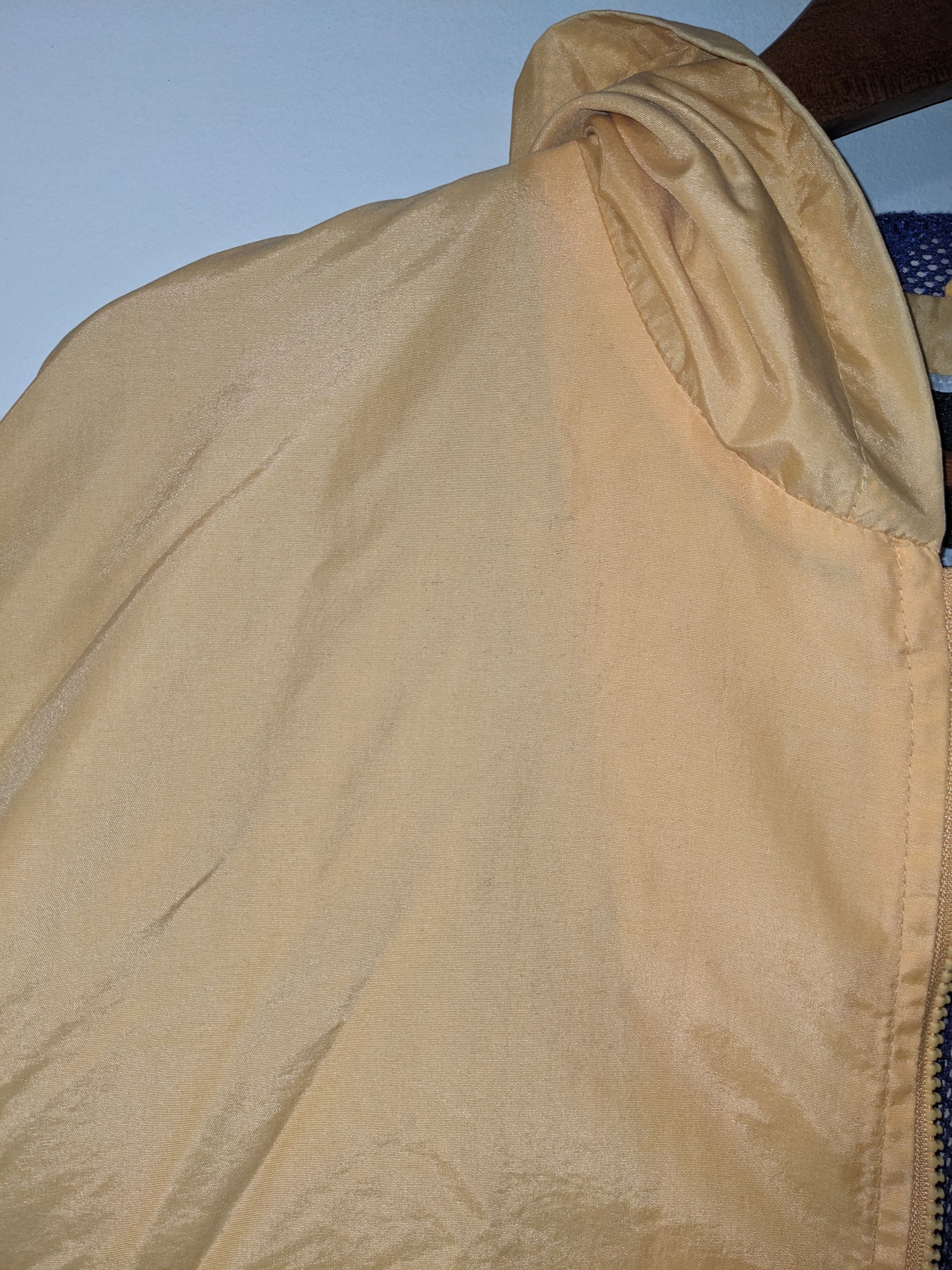 NBA × Vintage Vintage 90s Los Angeles Lakers NBA Basketball Windbreaker Size US L / EU 52-54 / 3 - 12 Thumbnail