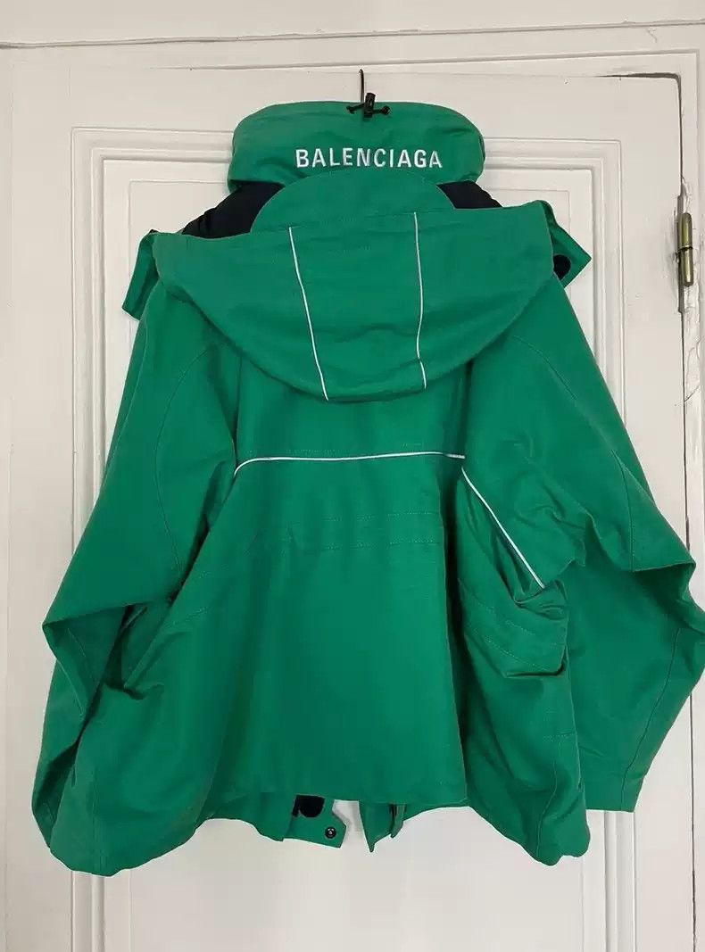 Balenciaga Balenciaga Green Swing Parka Green 3M waterproof Balenciaga Balenciaga Green Swing Parka Green 3M waterproof